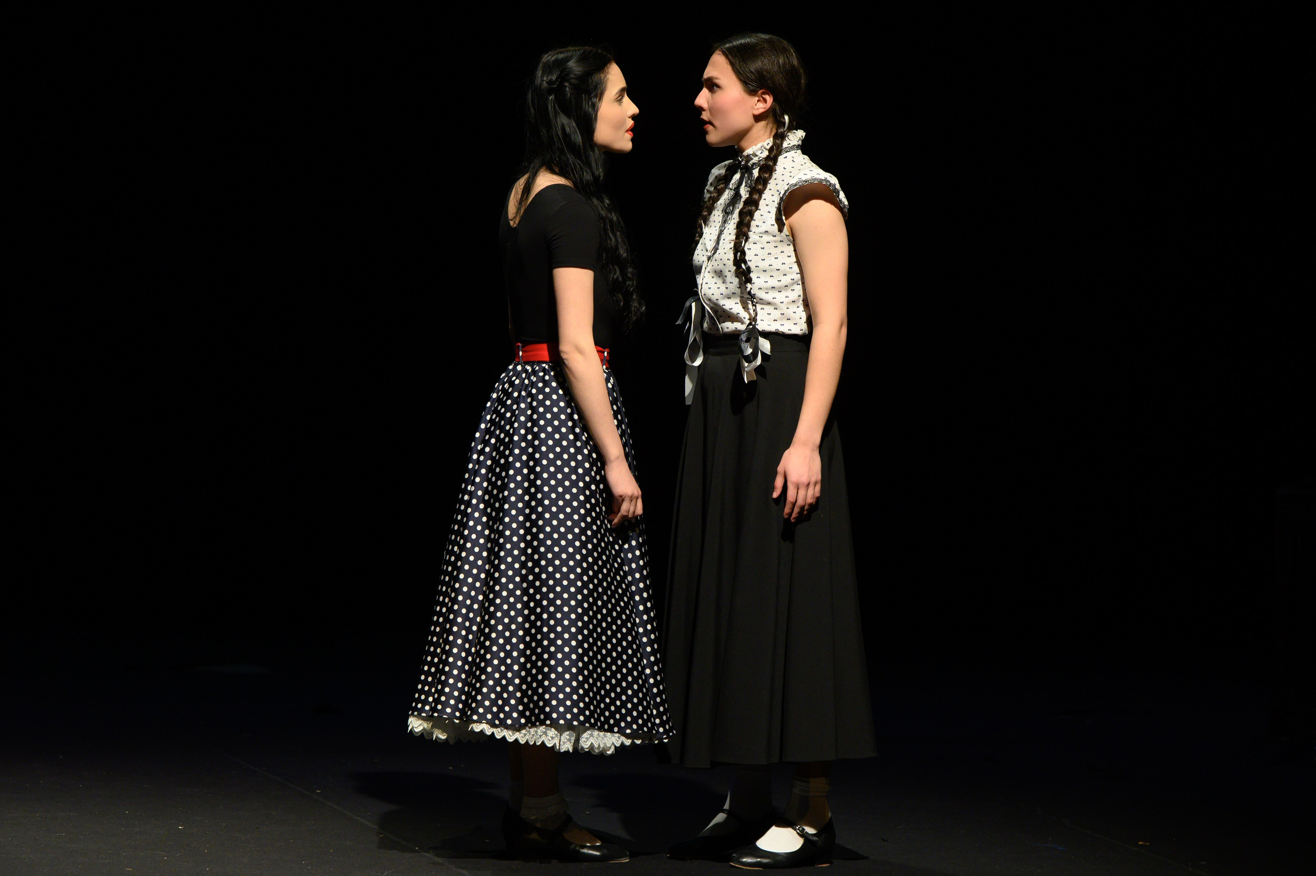 Молодая гвардия. Фотоуслуги, услуги фотографа, фотографирование важных событий