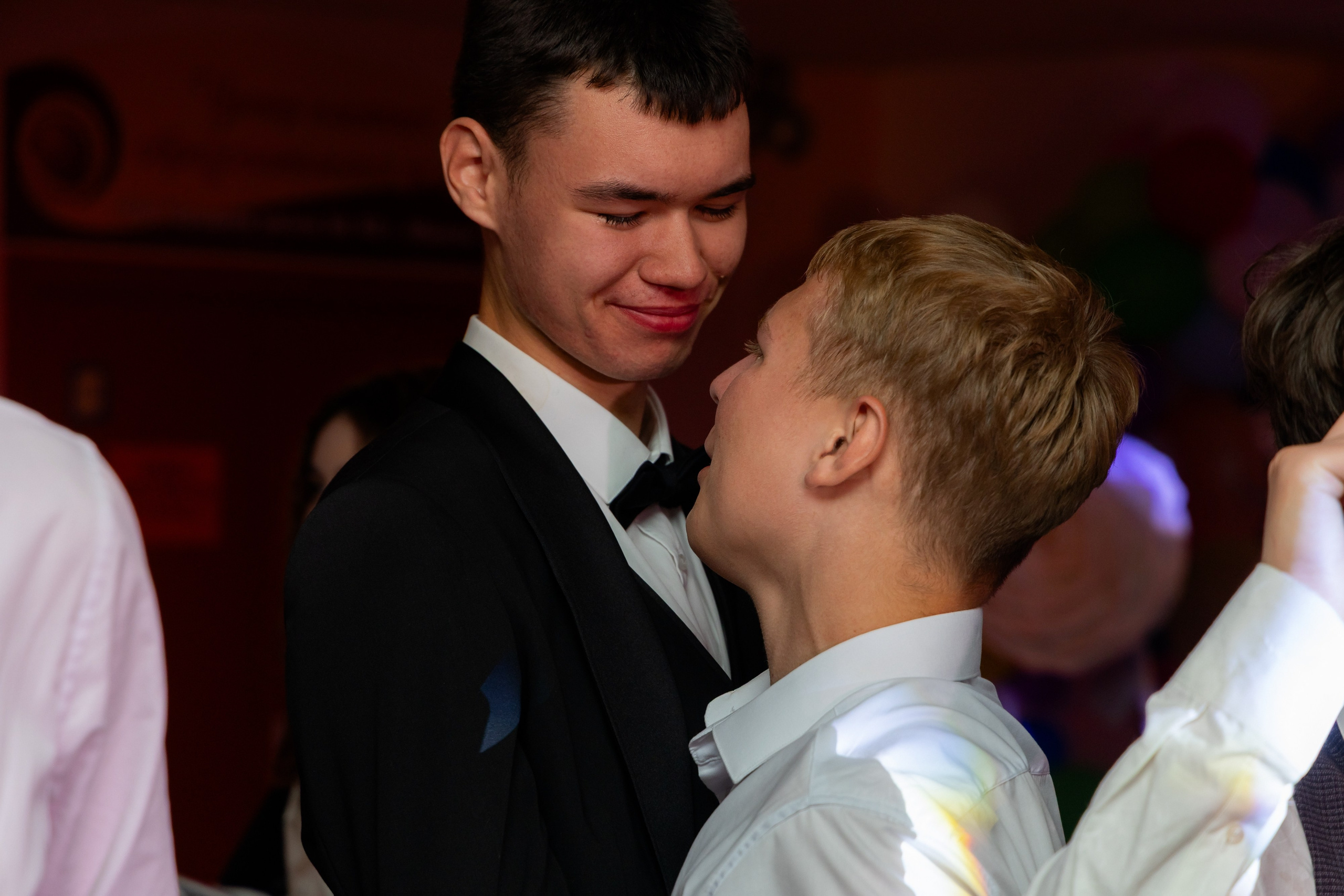 Школьный выпускной 2025 год в Минске, Беларуси. Свадебный фотограф в Минске/Беларуси Сергей Спиридонов