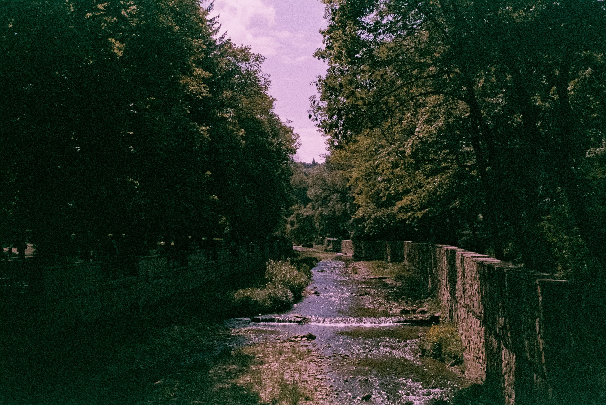 Кисловодск 11 мая / Fujicolor Superia 200 (просрочка) / Minox 35GT