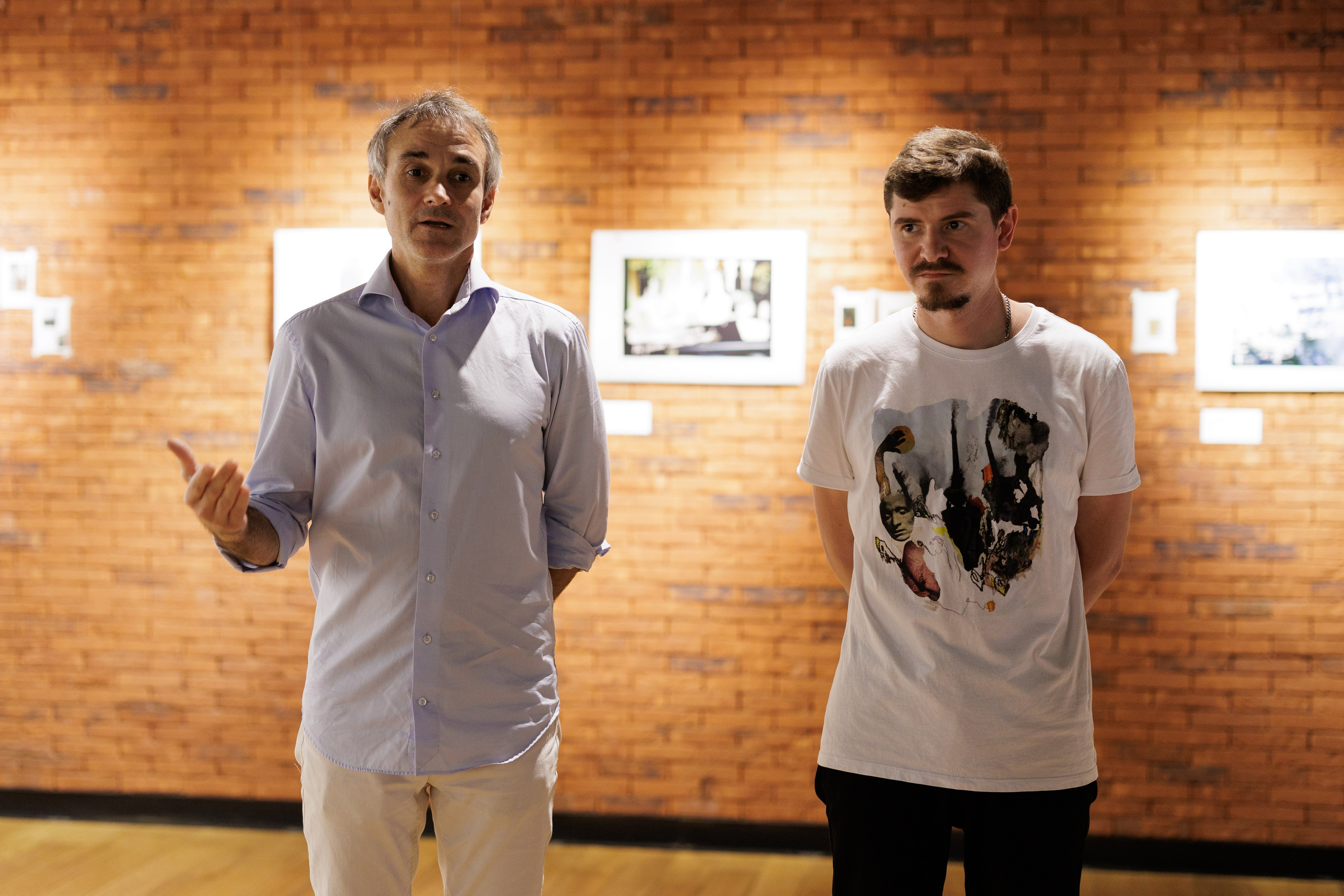 Открытие выставки художника Олега Даутова в Камерном театре. Фотограф в Воронеже Галина Фурсова