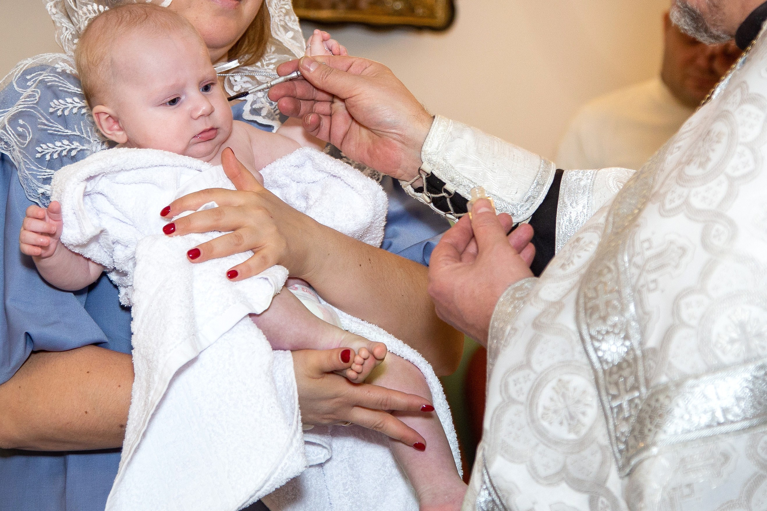 Крещение. Фотограф Краснодара, фотограф в парке Галецкого.репортажный фотограф. детский фотограф, свадебный фотограф. профессиональный фотограф