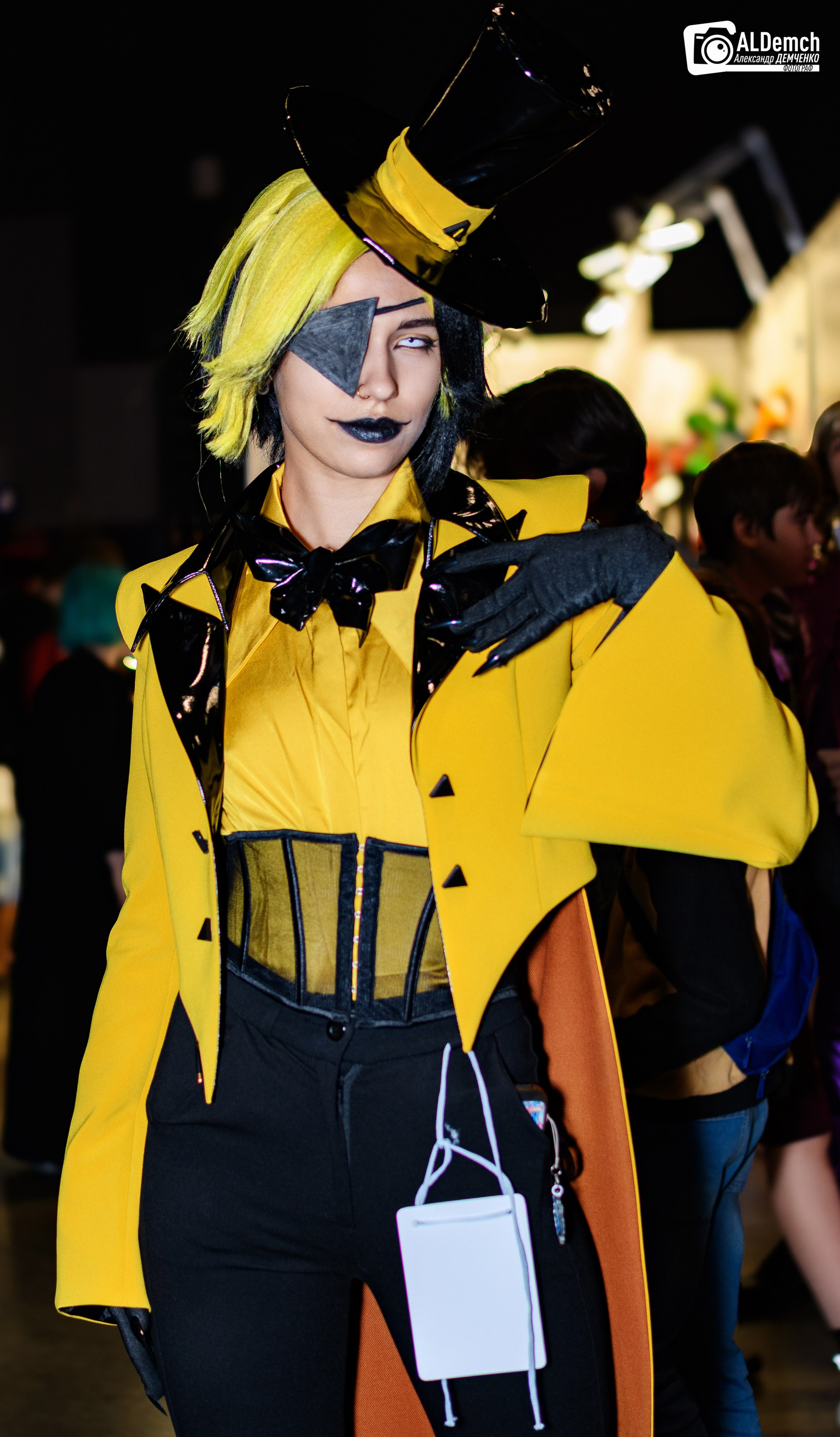 Аниме картинки персонажей и косплей фото в России Москве