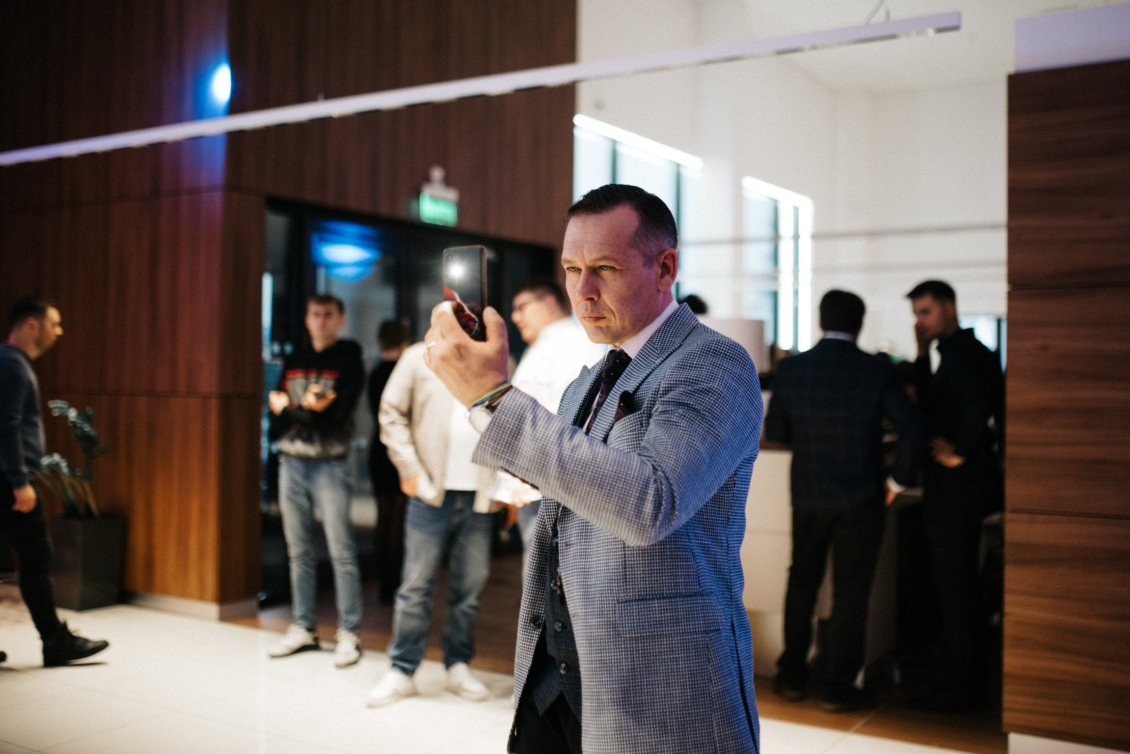 Открытие автосалона Exeed. Портретный и репортажной фотограф Алексей Волков. Москва, Оренбург