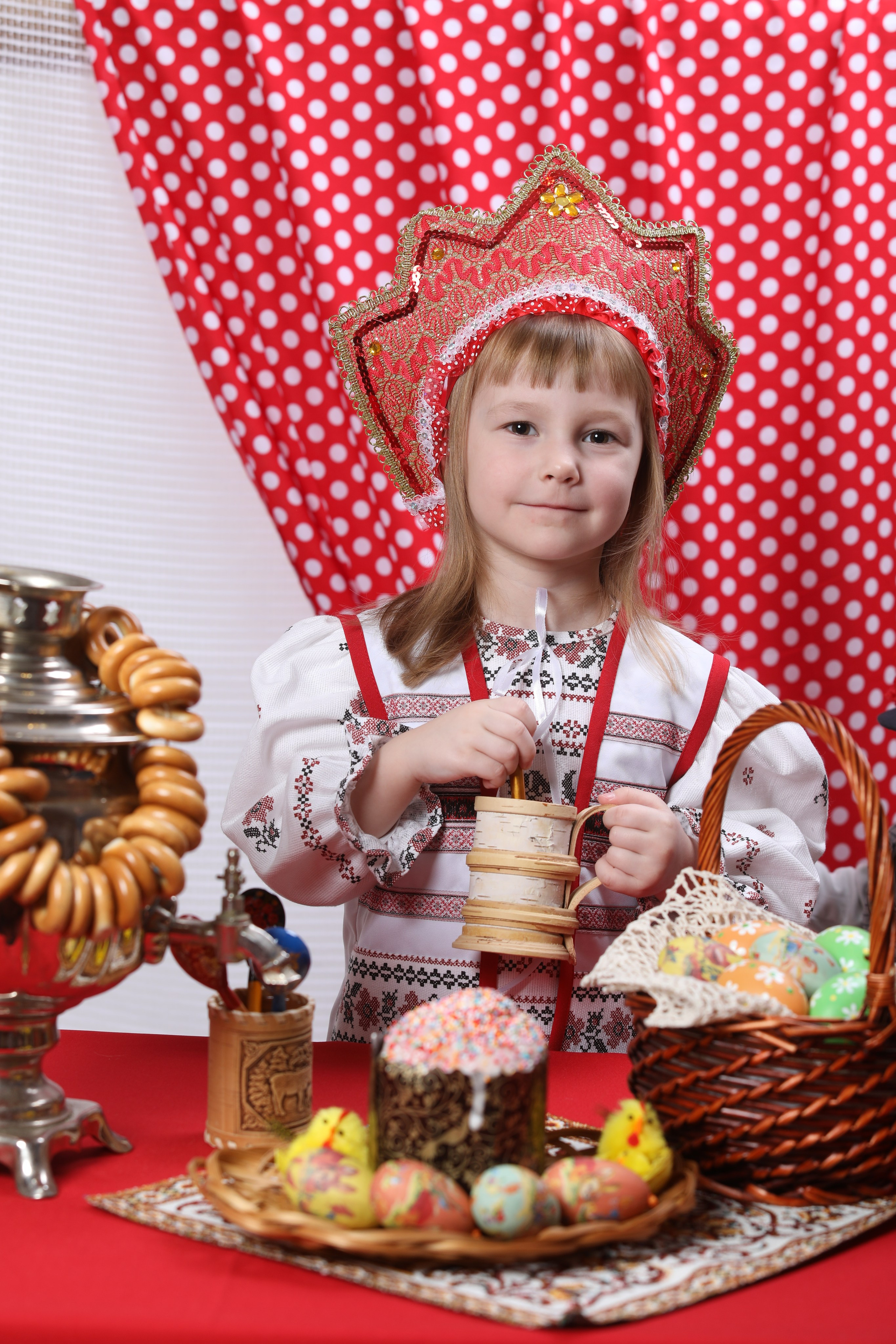 Пасхальный стол. Детская выездная фотостудия