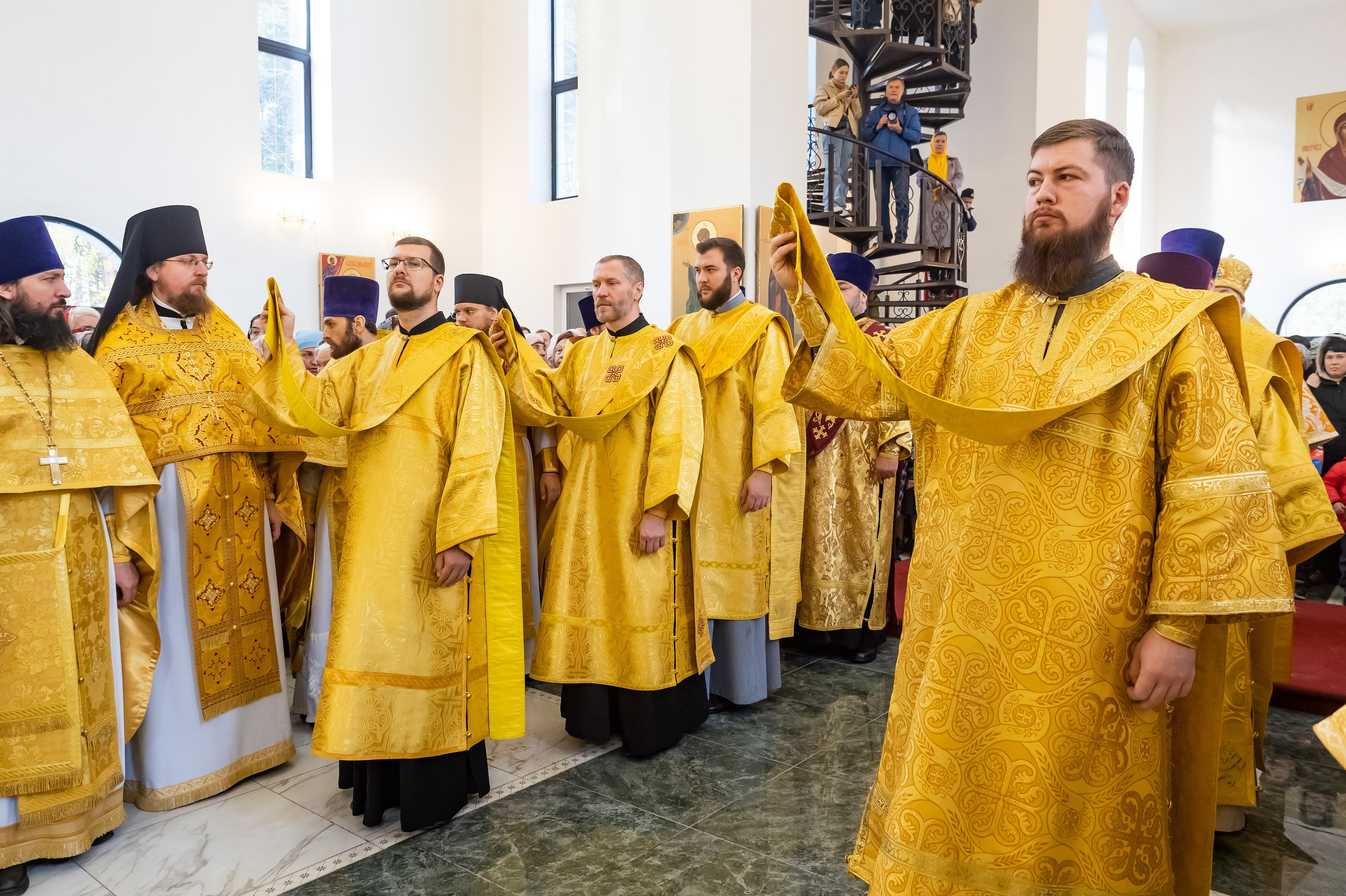 Открытие Храма Серафима Саровского. Репортажный, семейный и детский фотограф в Пензе и Заречном Арина Ермилова. Картины барельеф на заказ