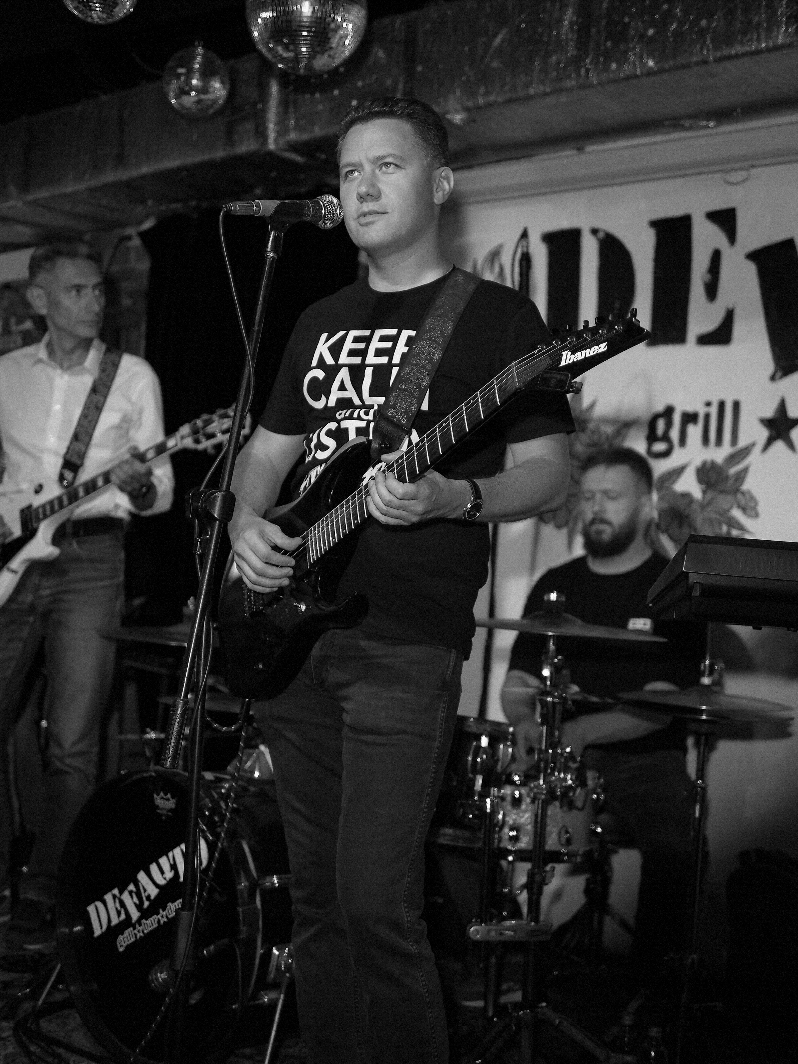 DeFaqto 01.10.2024. Московская кавер-группа BankBand