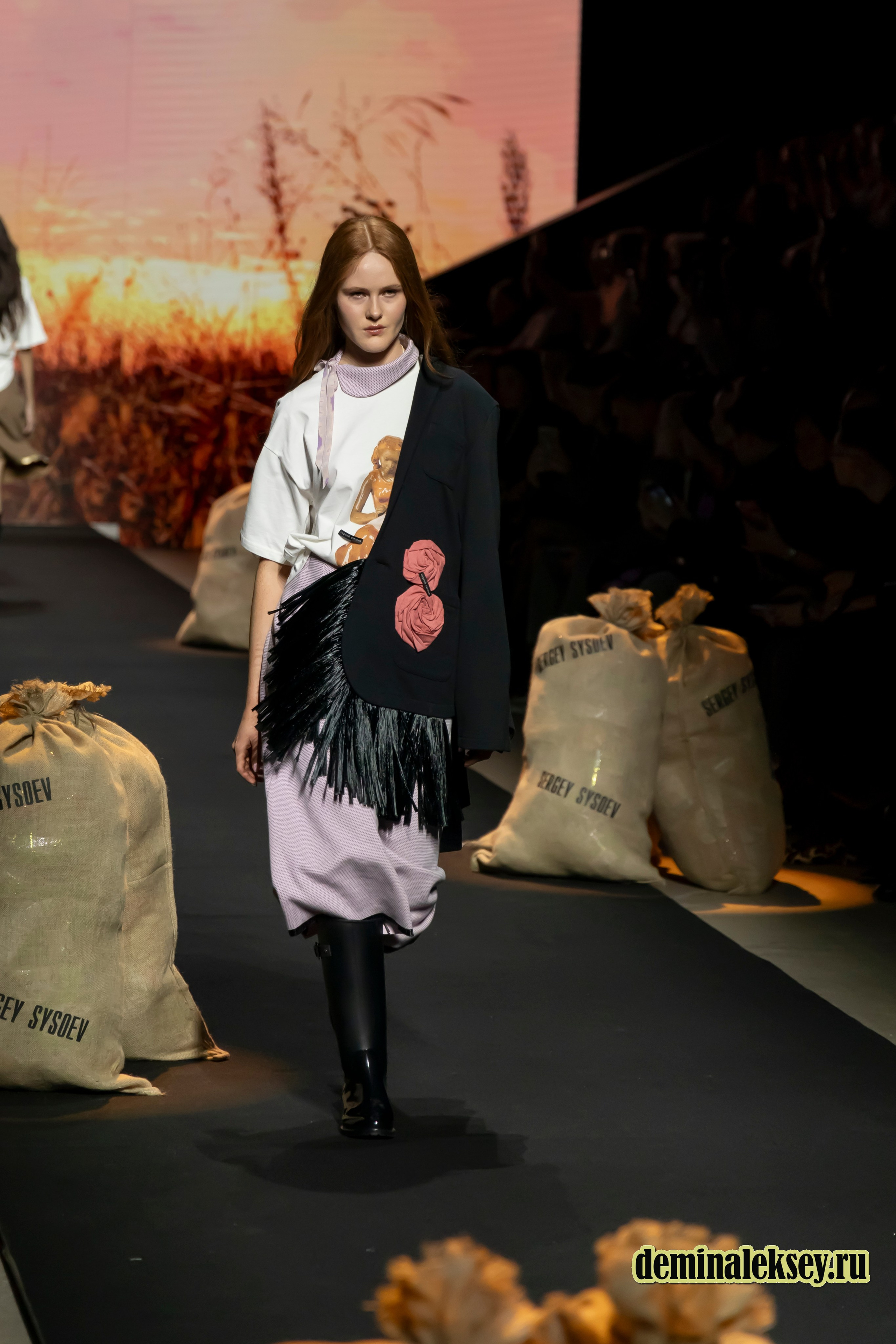 Московская неделя моды 2024 9 октября дизайнер SERGEY SYSOEV. Репортажный, семейный и студийный фотограф в Москве Демин Алексей