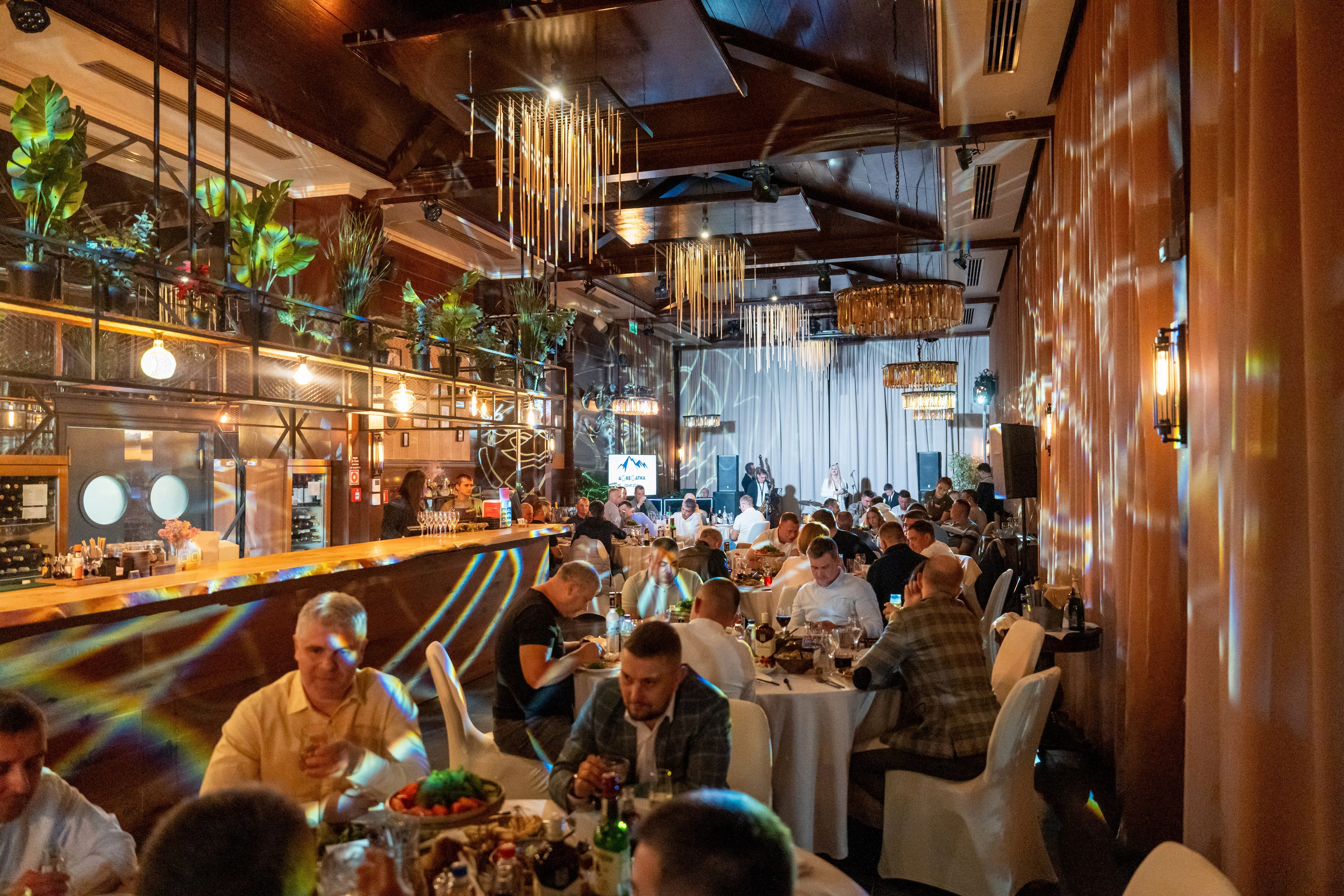 Гала-ужин для компании «Agregatka». Репортажный фотограф в Красной Поляне и Сочи Павлюченко Екатерина