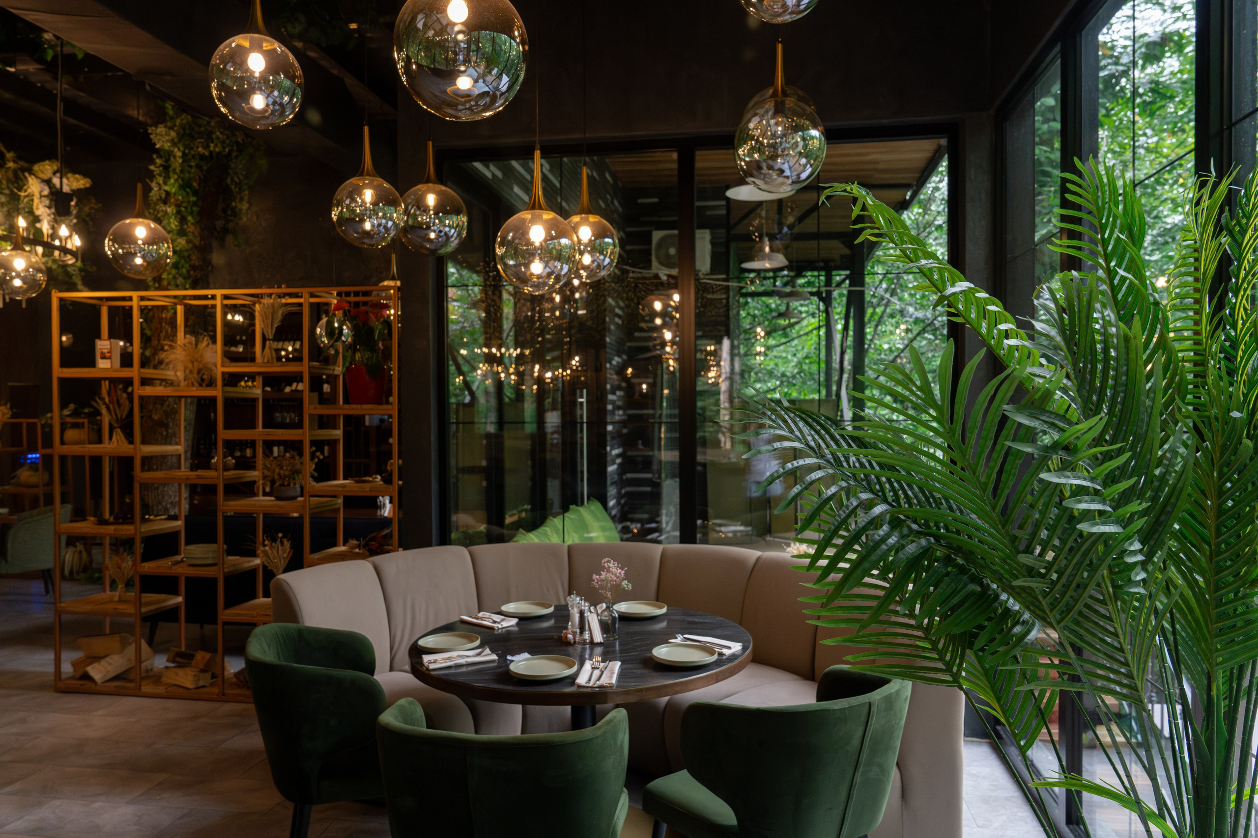 Гастрономический ужин «Лесная Италия» с Мирко Дзаго в ресторане RiverSide. Репортажный фотограф в Красной Поляне и Сочи Павлюченко Екатерина