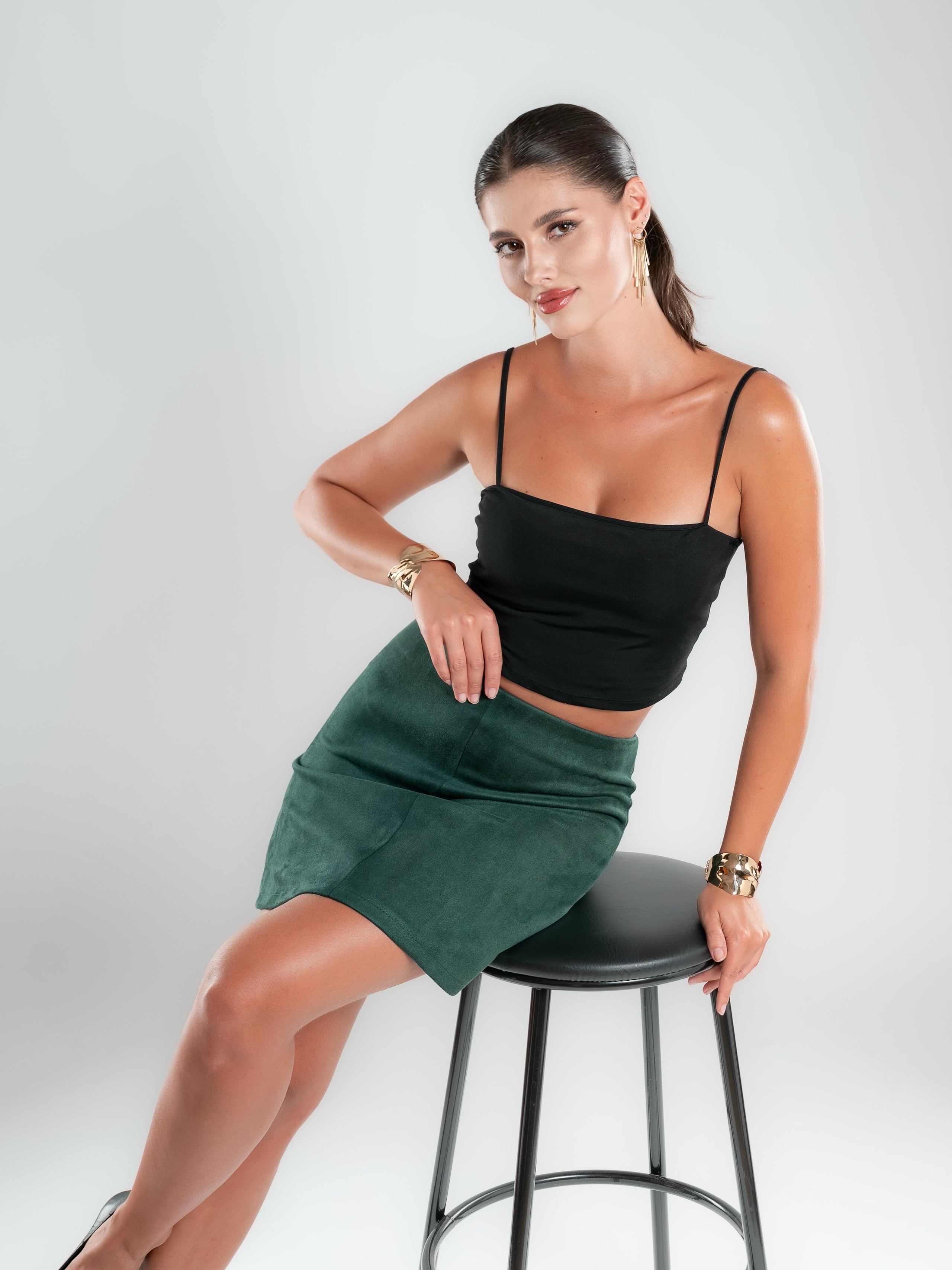 Мини-юбки замшевые. Предметный фотограф, фото для маркетплейсов Пятигорск, КМВ