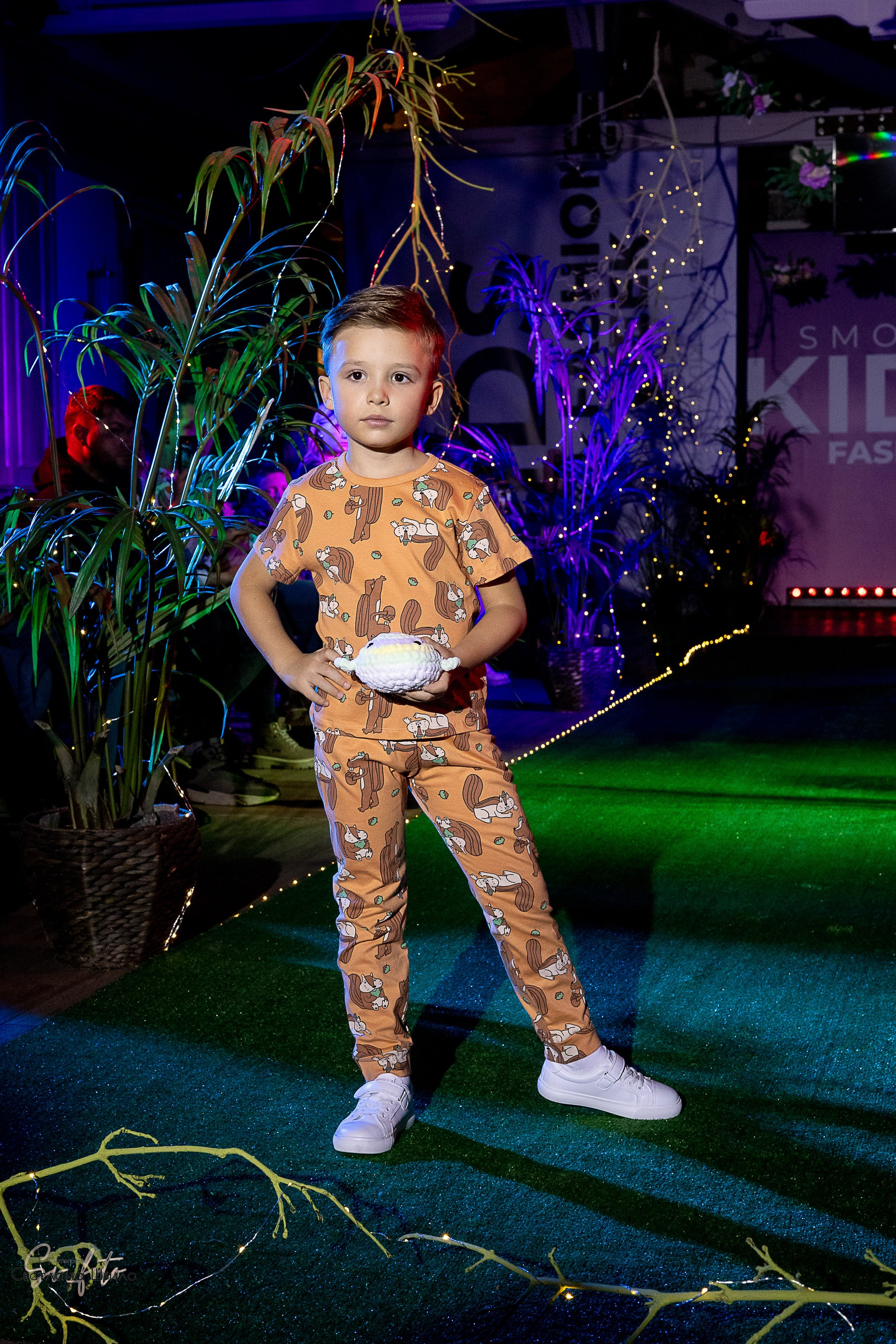 Smolensk Fashion Week_показы_ДЕНЬ 3_ФИНАЛ_Алиса в стране чудес. Главная