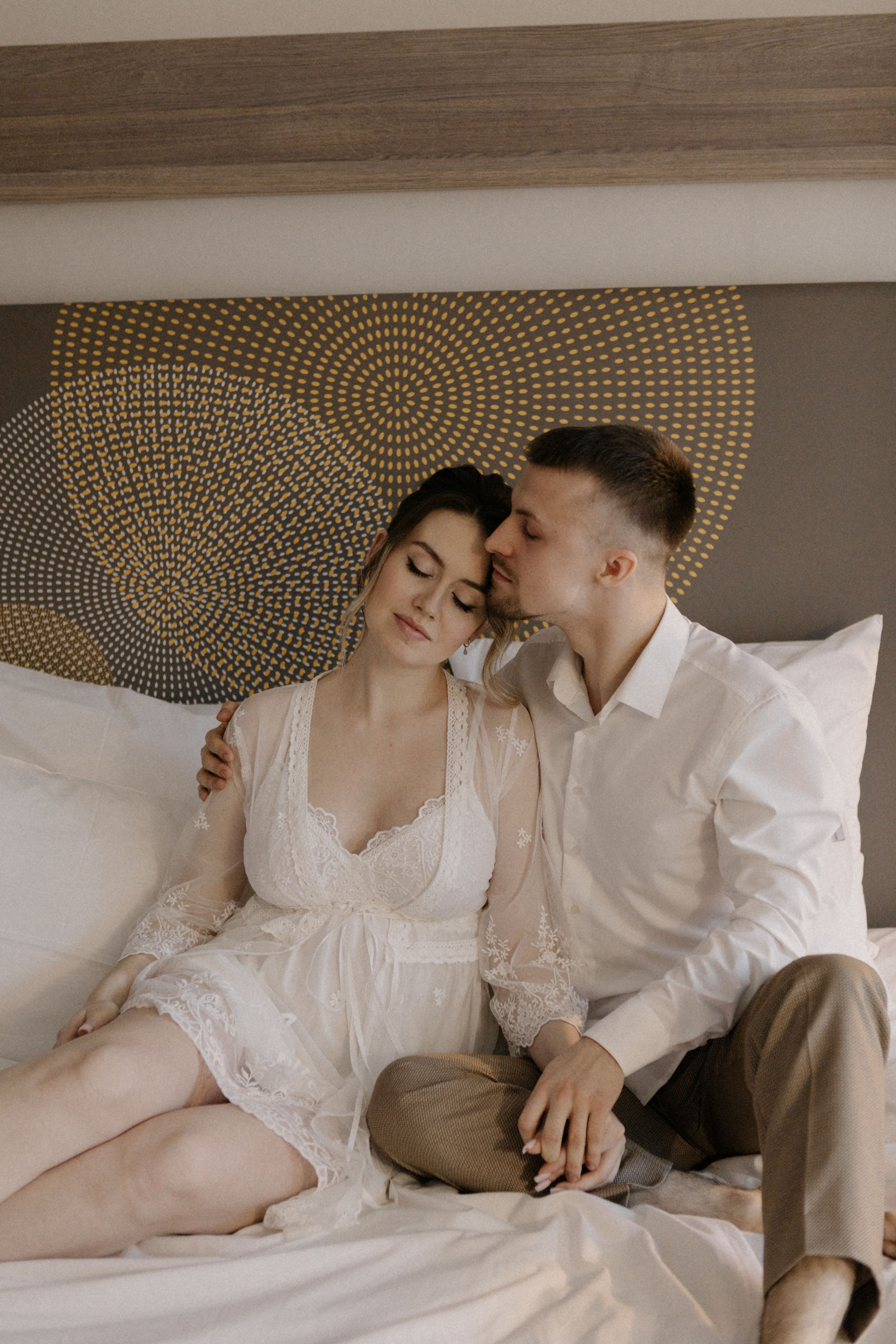 Ксюша и Илья. Утро в отеле роспись в Birds. Свадебный и портретный фотограф в Москве Анастасия Масюк