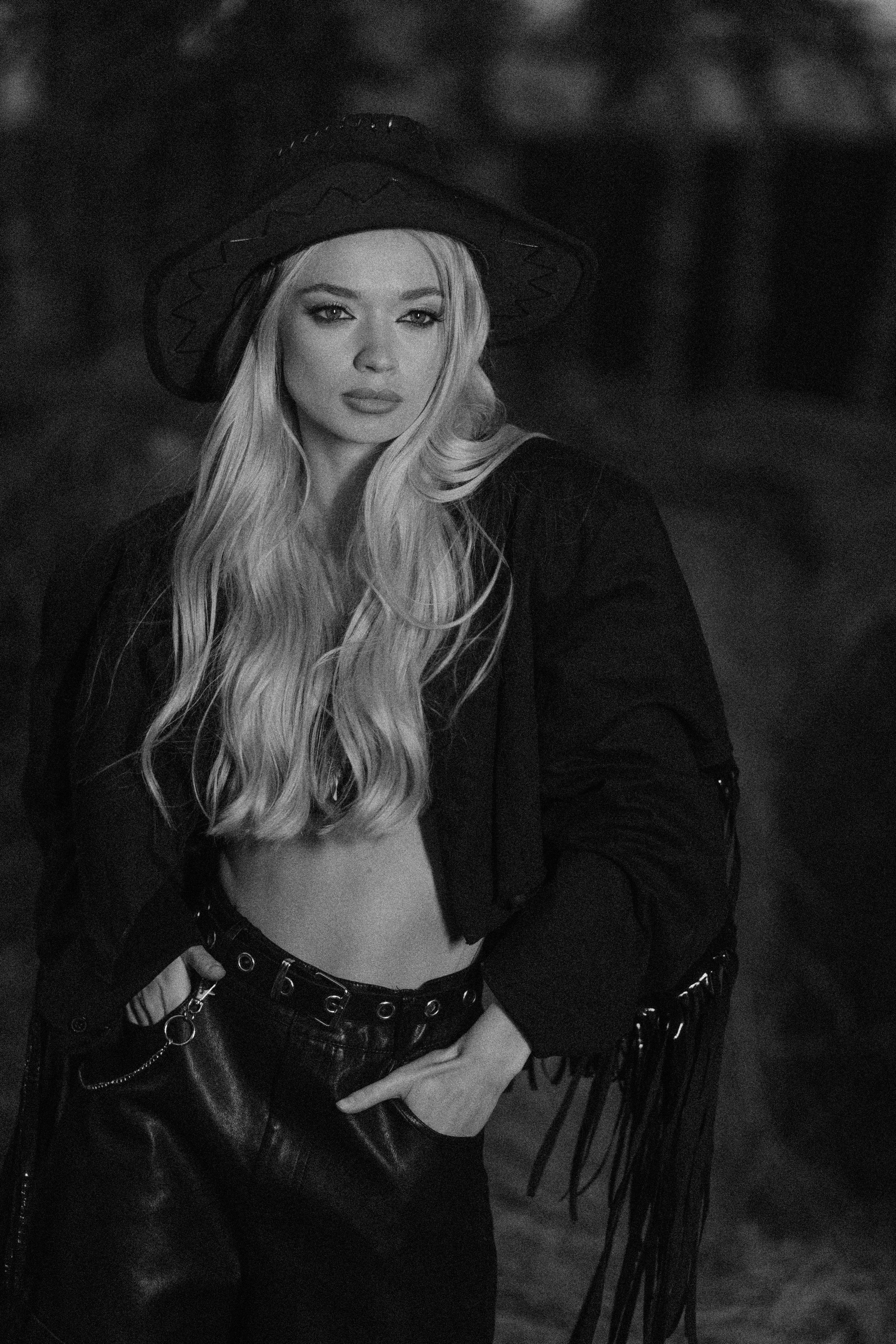 Надя «Вестерн». Павел Померанцев