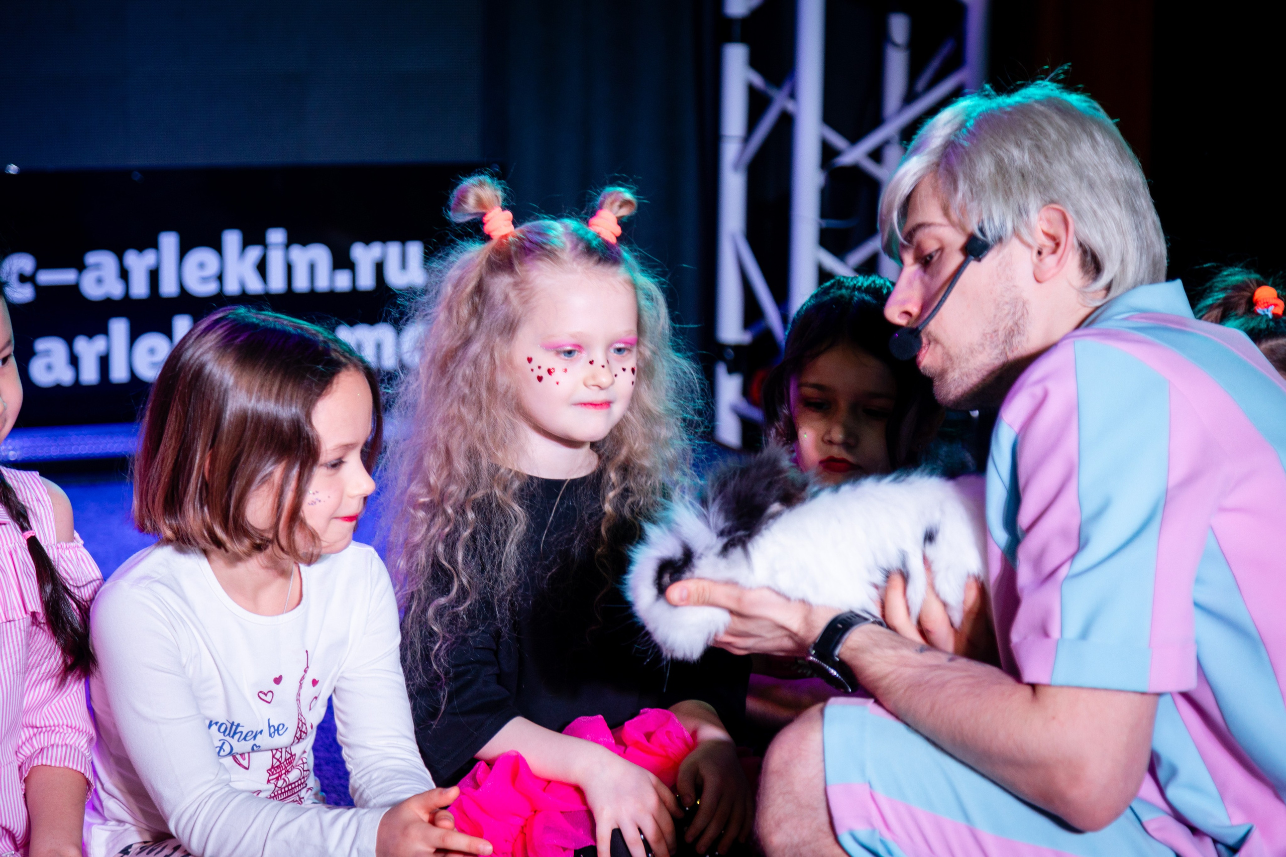 Алисе 7 лет. Детский фотограф видеограф в Хабаровске Михаил Орлов