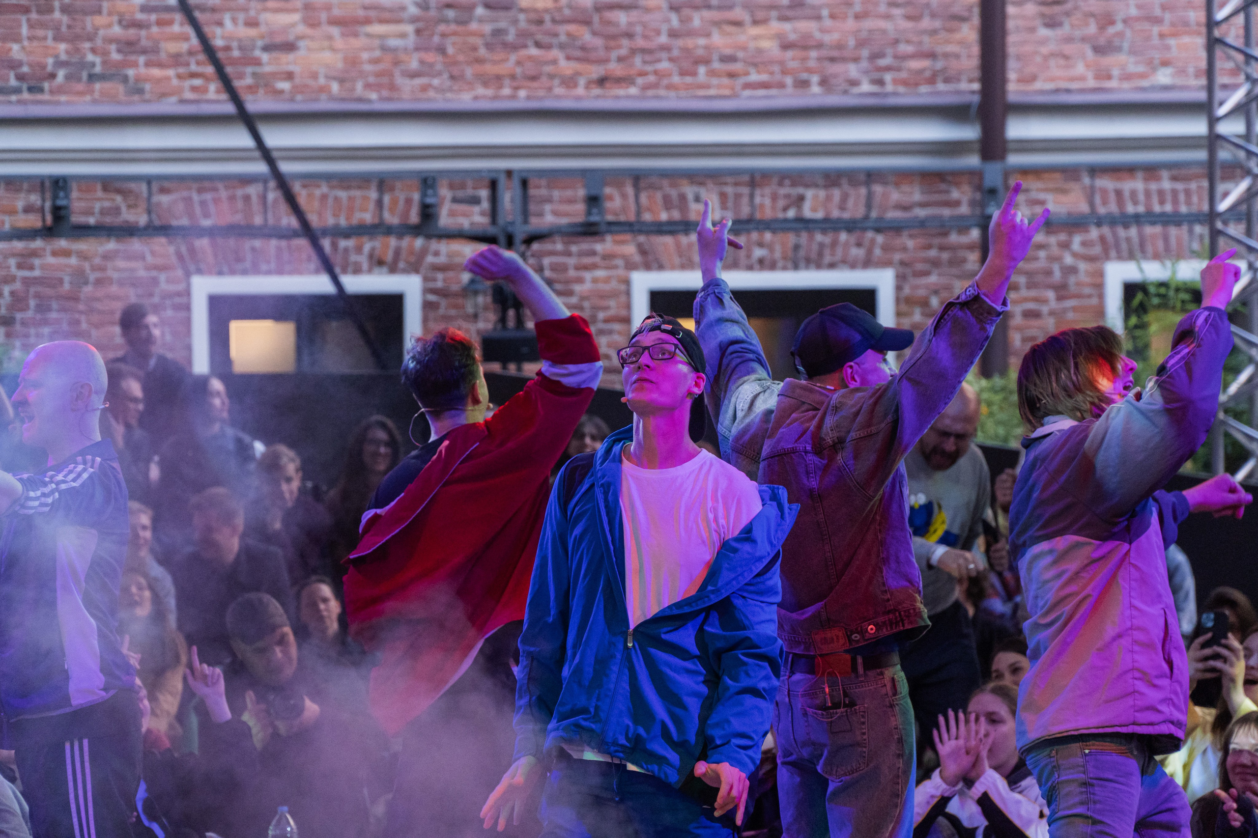 Квадрат: badtheatre. Фотограф в Санкт-Петербурге Авдотья Благовещенская