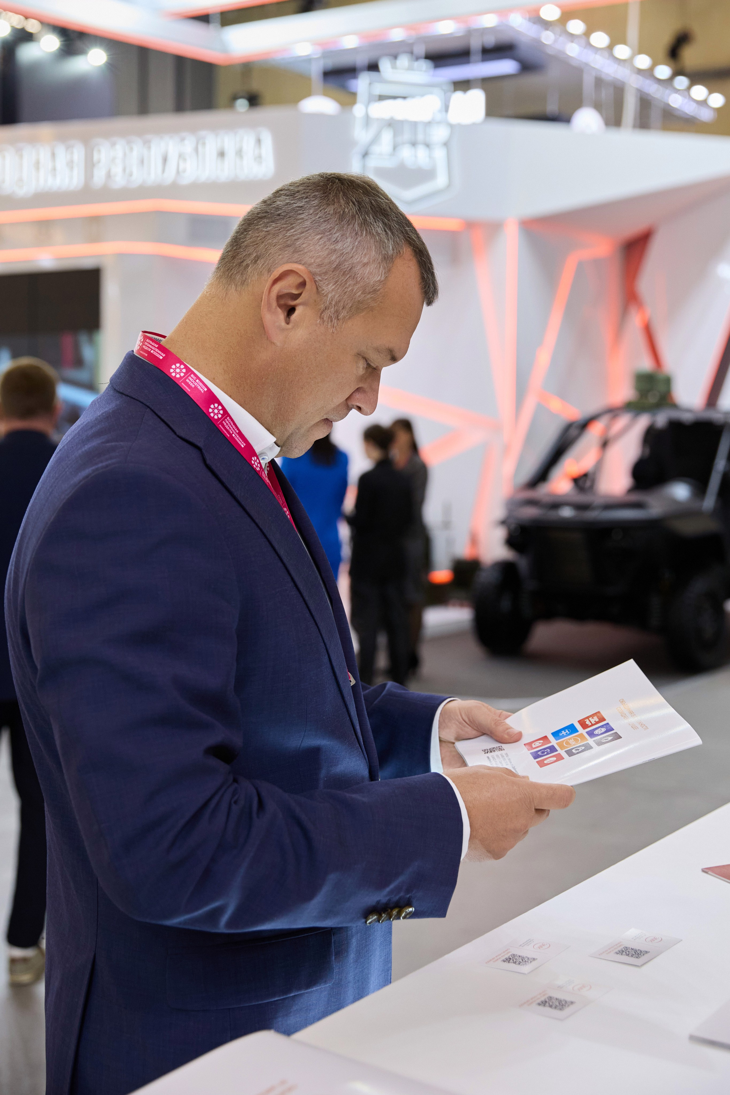 Выставка. Свадебная, репортажная фотосъемка и видеосъемка в Минске. Илья и Юлия Ширмановы. Фотограф | Видеограф | Минск