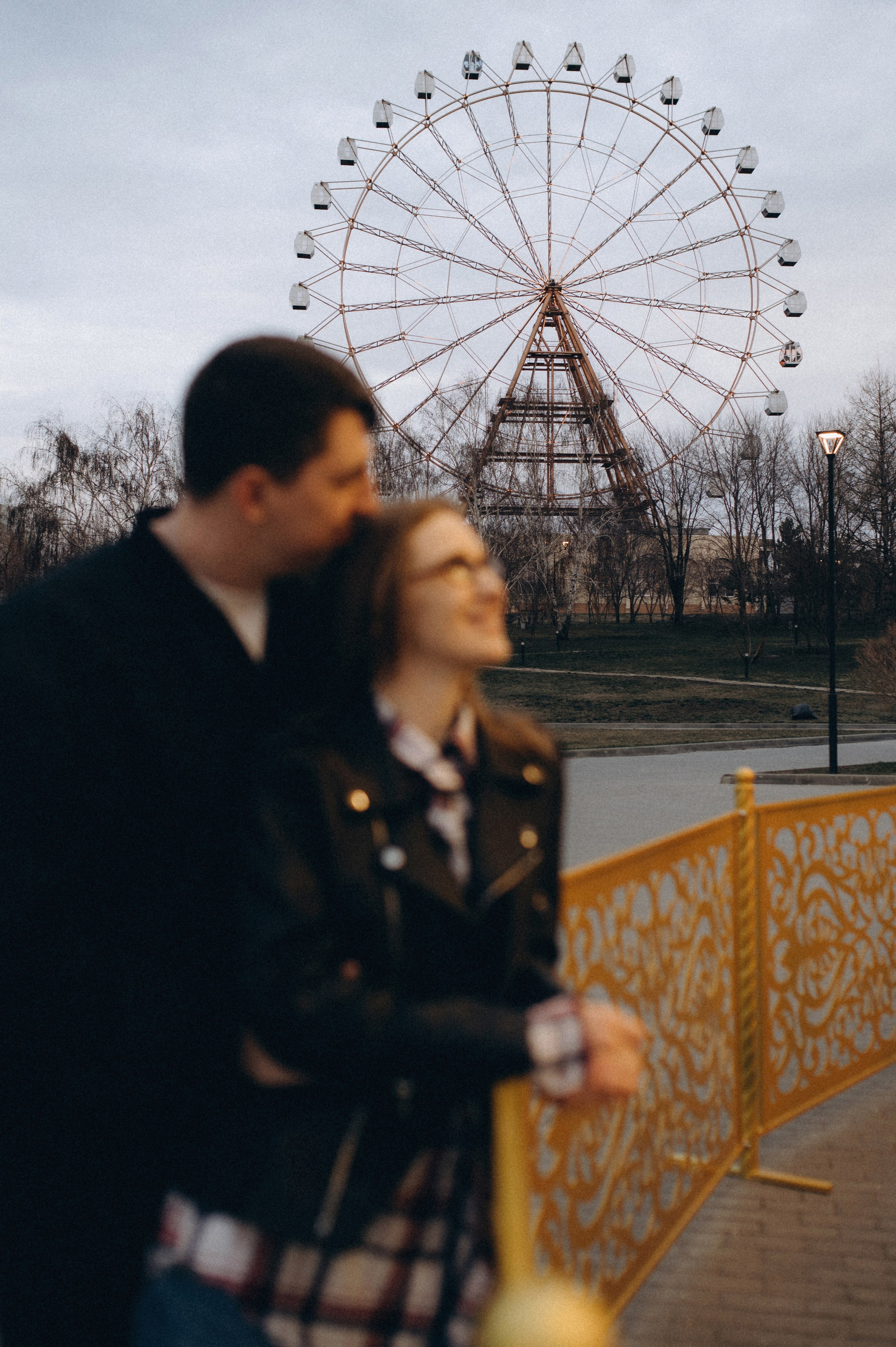 ВЕСЕННЯ ПРОГУЛКА НА НАБЕРЕЖНОЙ. Семейный фотограф в Новосибирске Женя Индрикова