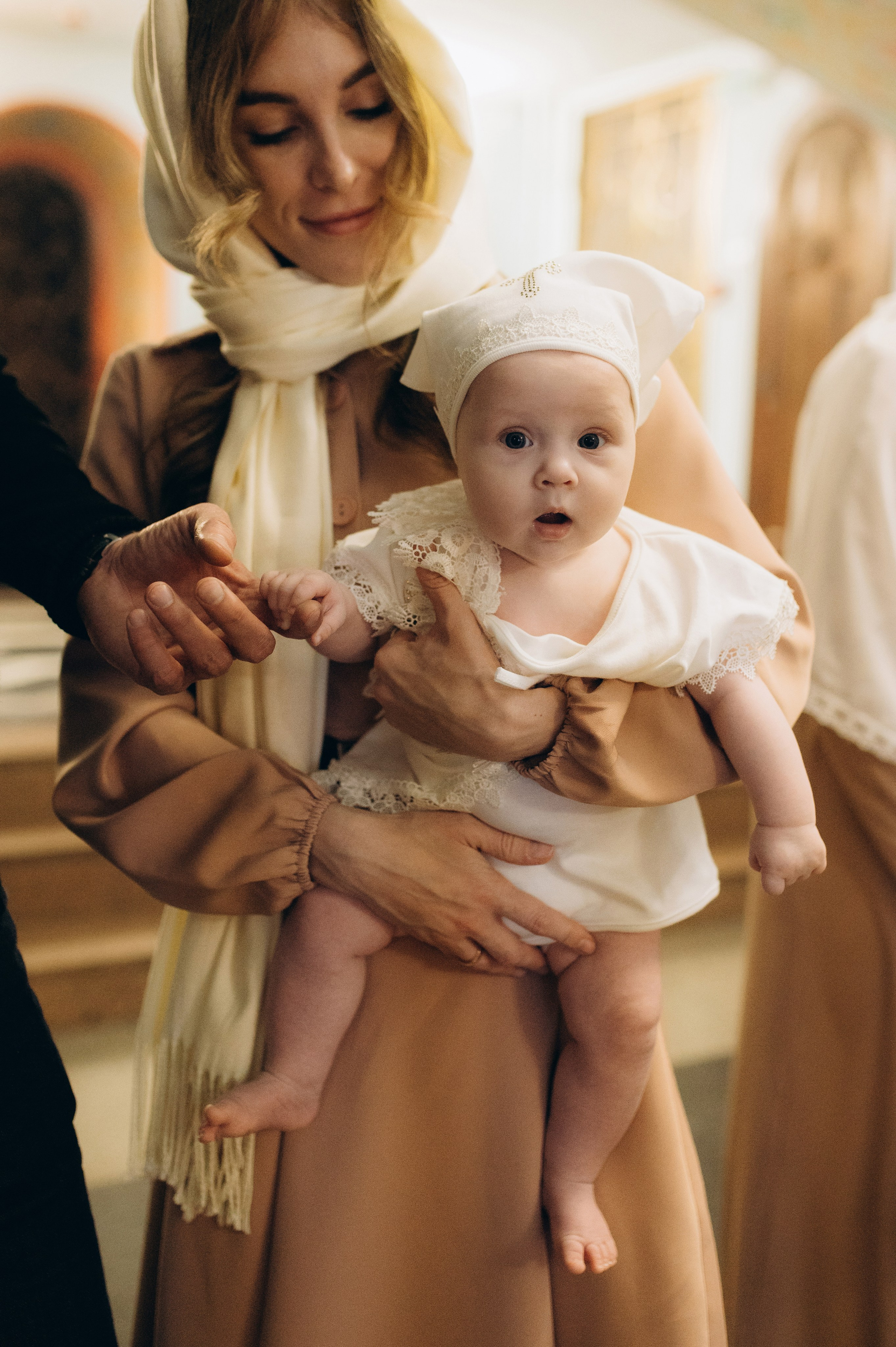 Съемка таинства крещения. Семейный фотограф в Новосибирске Женя Индрикова