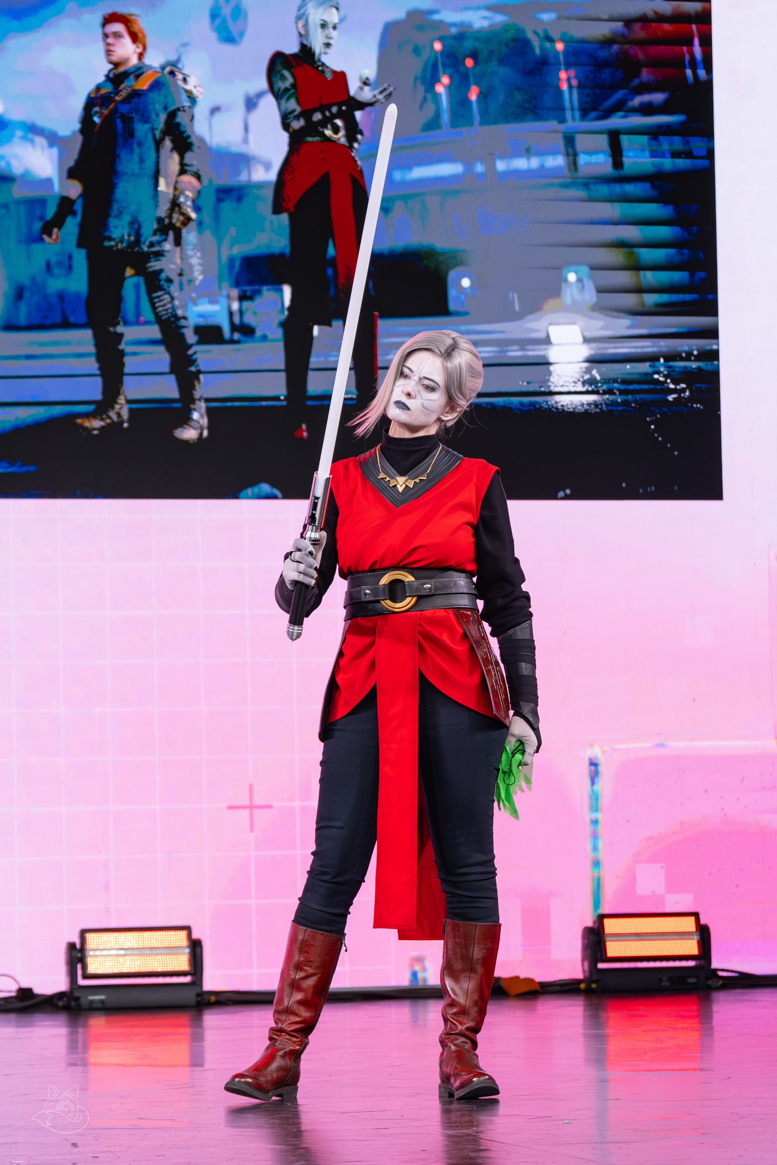Сцена РЭД ЭКСПО 2024. Косплей фотограф