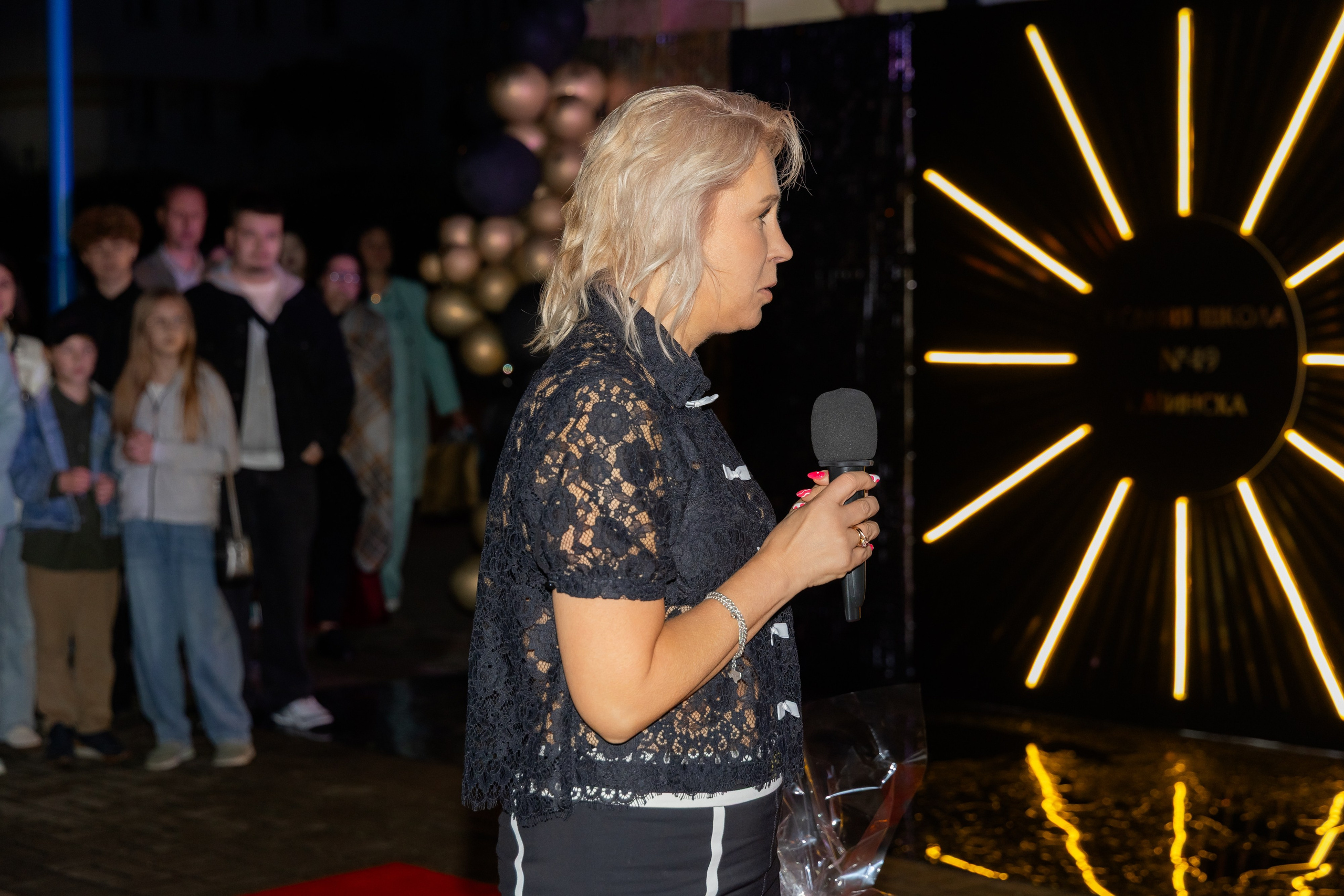 Школьный выпускной 2025 год в Минске, Беларуси. Свадебный фотограф в Минске/Беларуси Сергей Спиридонов