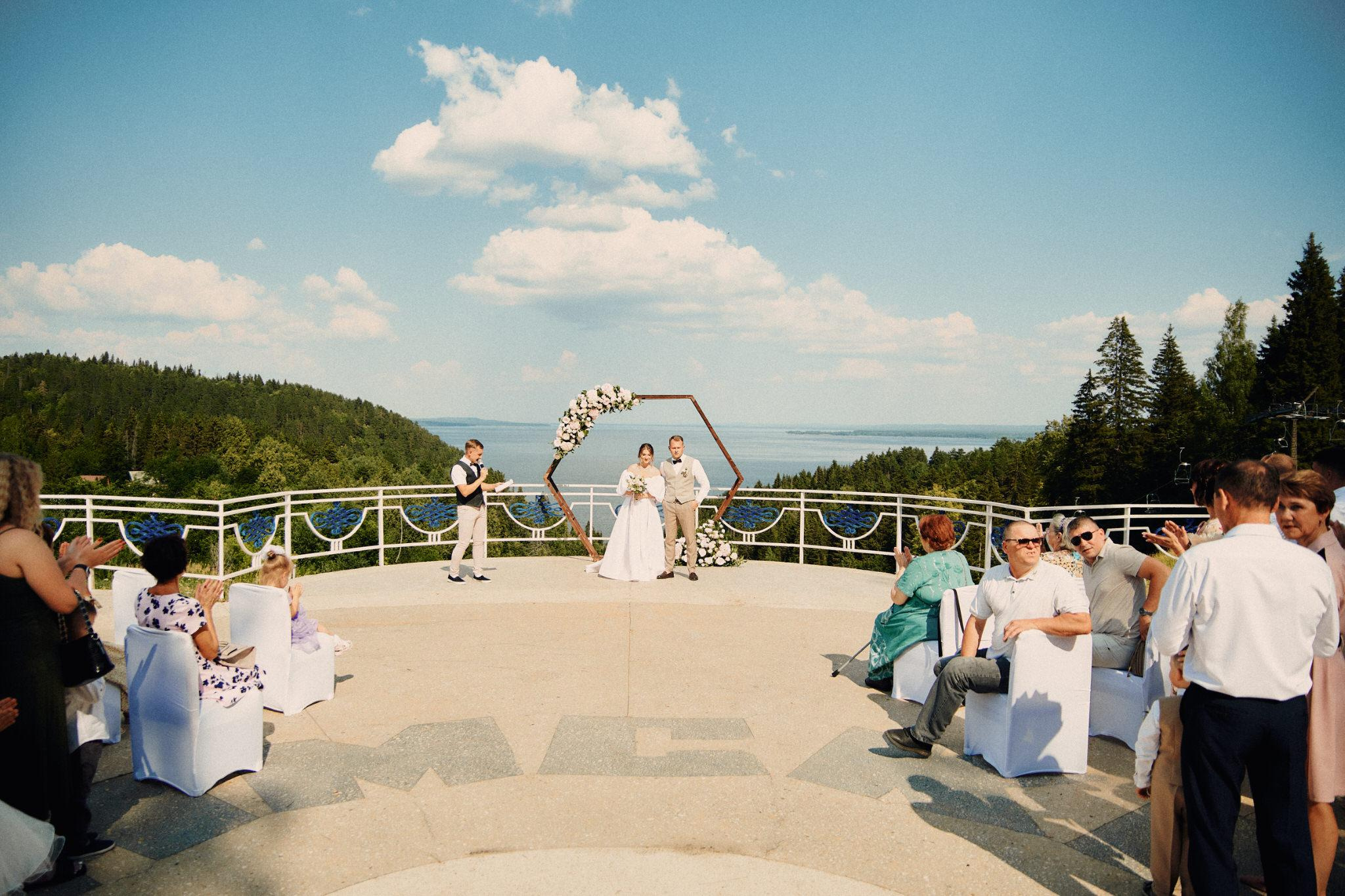 Дмитрий и Мария. Свадебный фотограф Чайковский