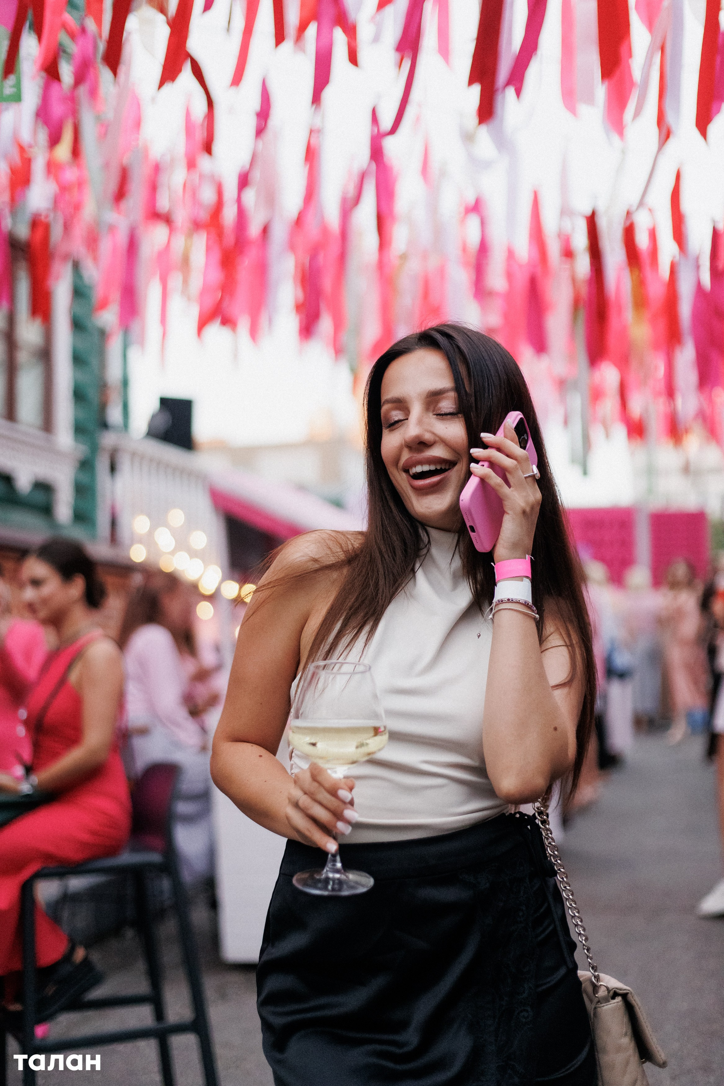 ВИНОТЕКА [бар+магаз] — BIRTHDAY PARTY. СВОИ. ФОТООТЧЕТЫ-СОБЫТИЯ-МЕСТА