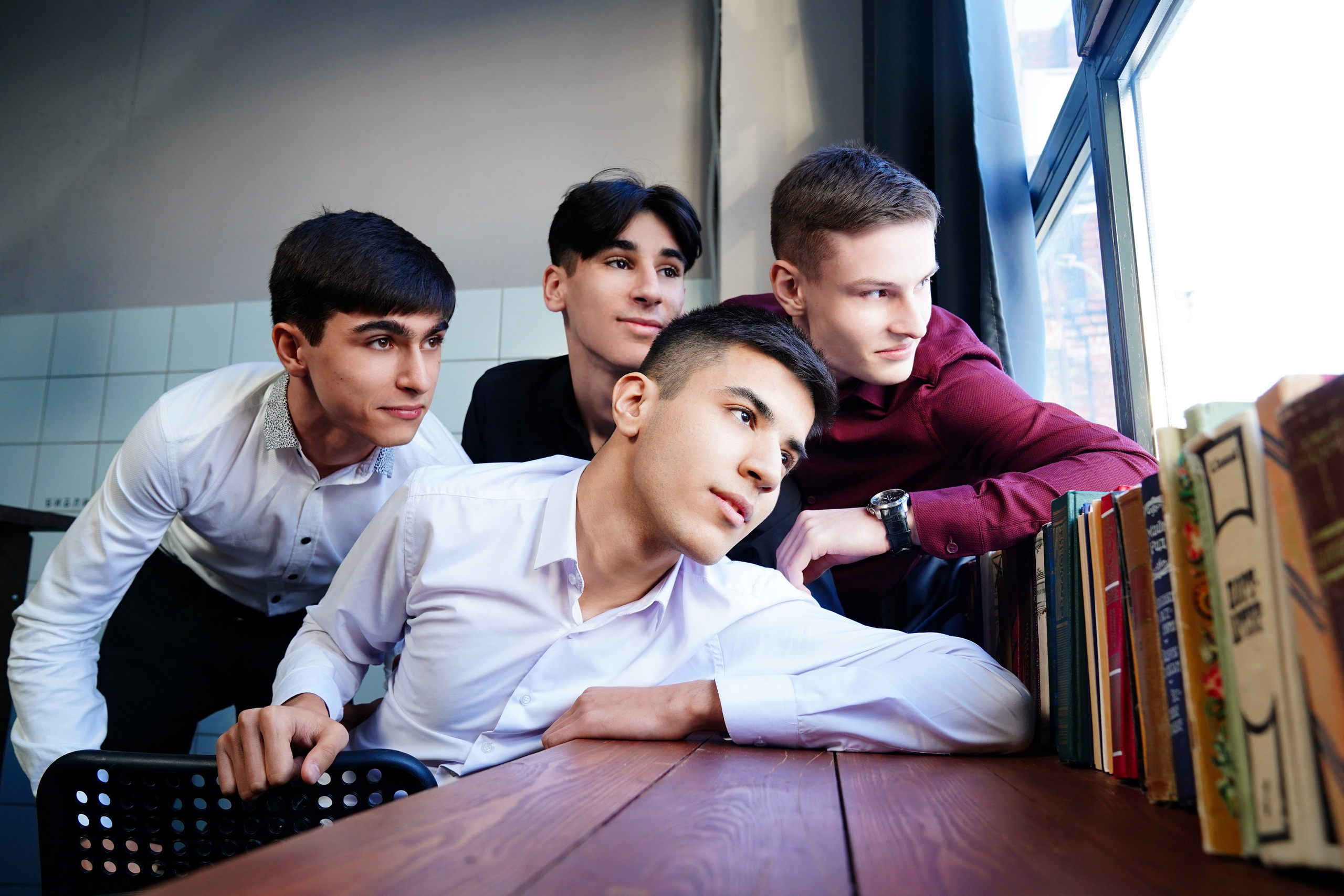 Съемка в библиотеке Лофт. MEMENTO.Выпускные альбомы, школьные, юбилейные и другие книги. Ростов-на-Дону