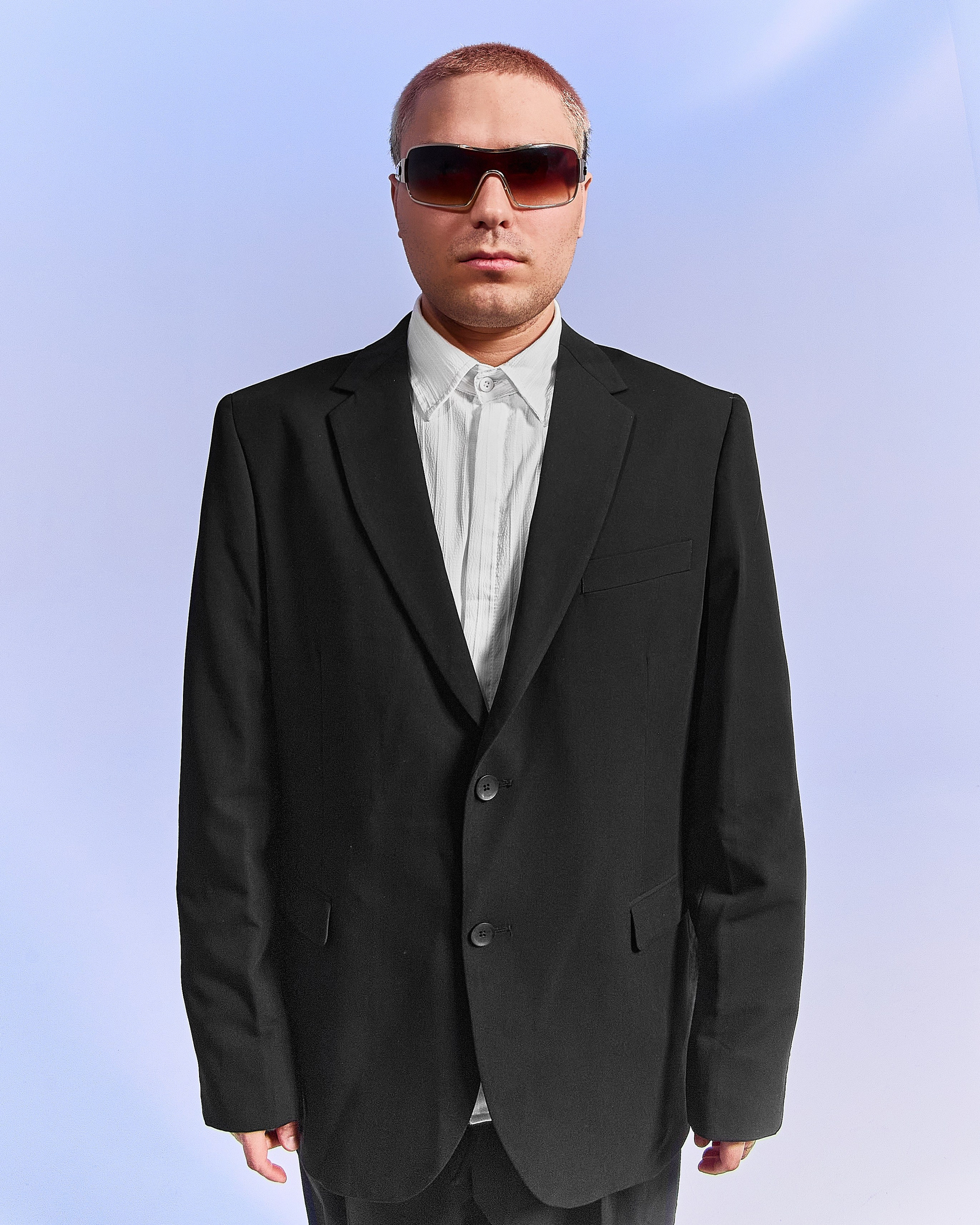 Winturov. Святослав Лебедев | Рекламный фотограф — Коммерческая съемка, Арт-дирекшн, AI-интеграция