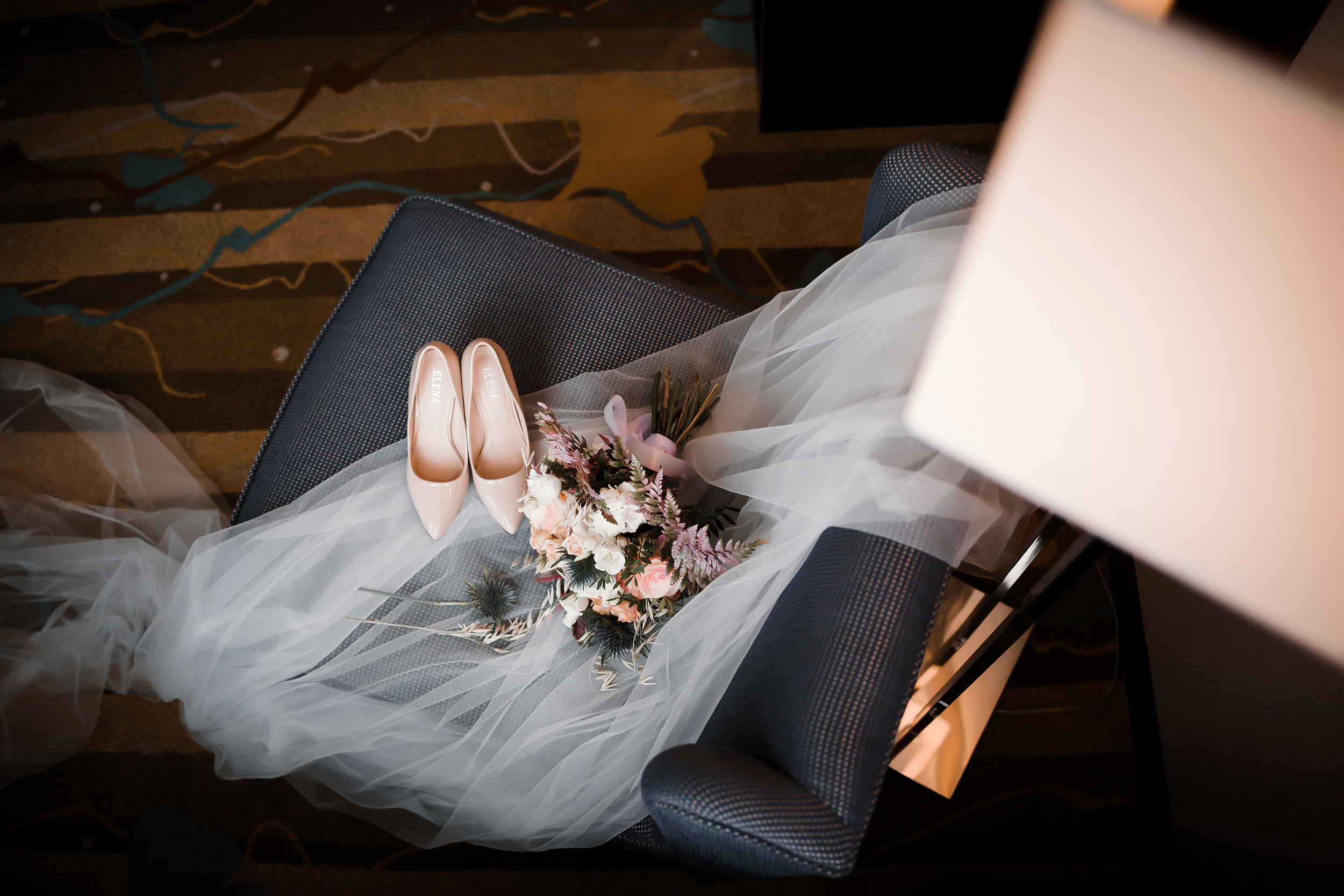 Нежное утро невесты. Wedband.by Свадебный фотограф Анатолий Матюшонок