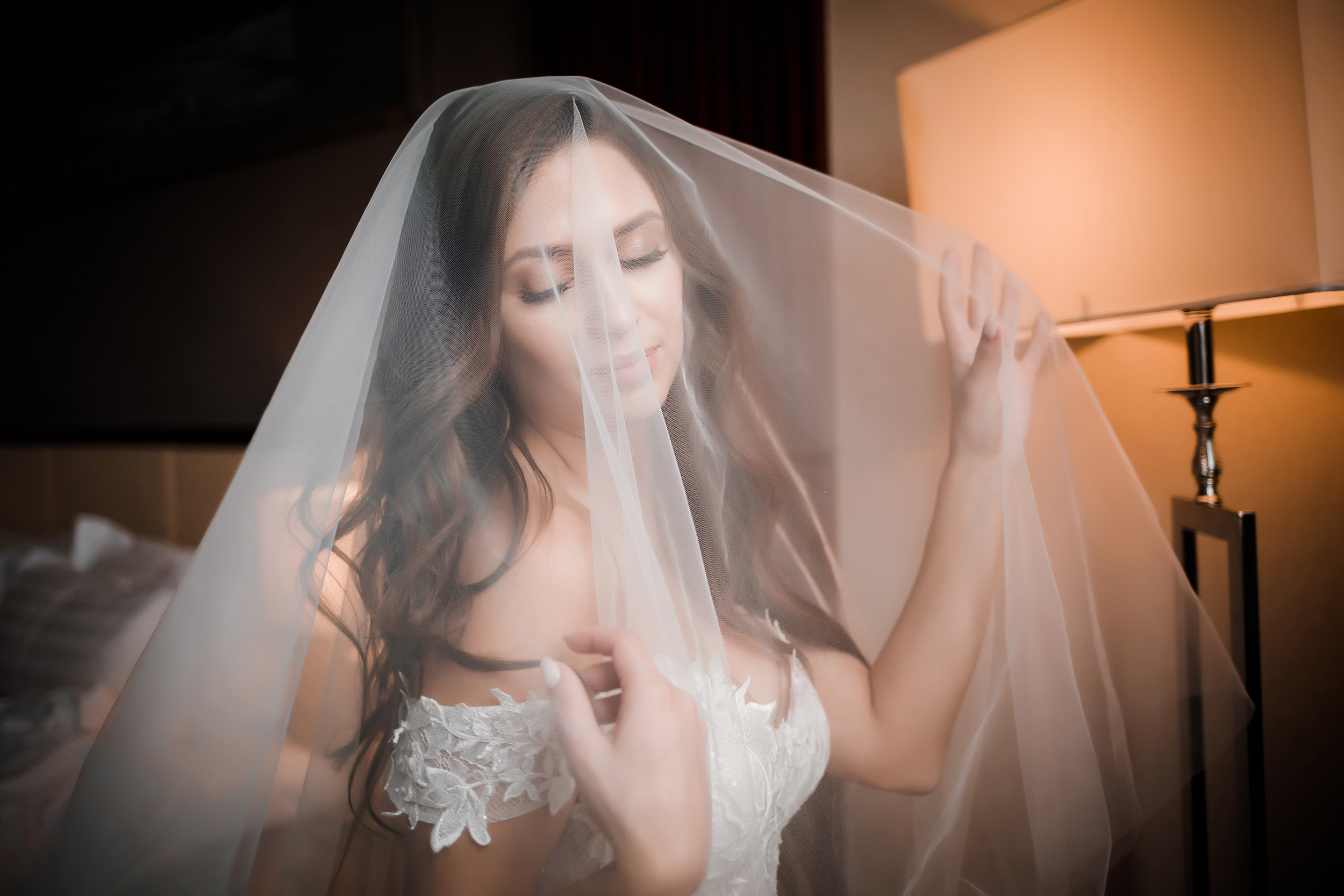 Нежное утро невесты. Wedband.by Свадебный фотограф Анатолий Матюшонок