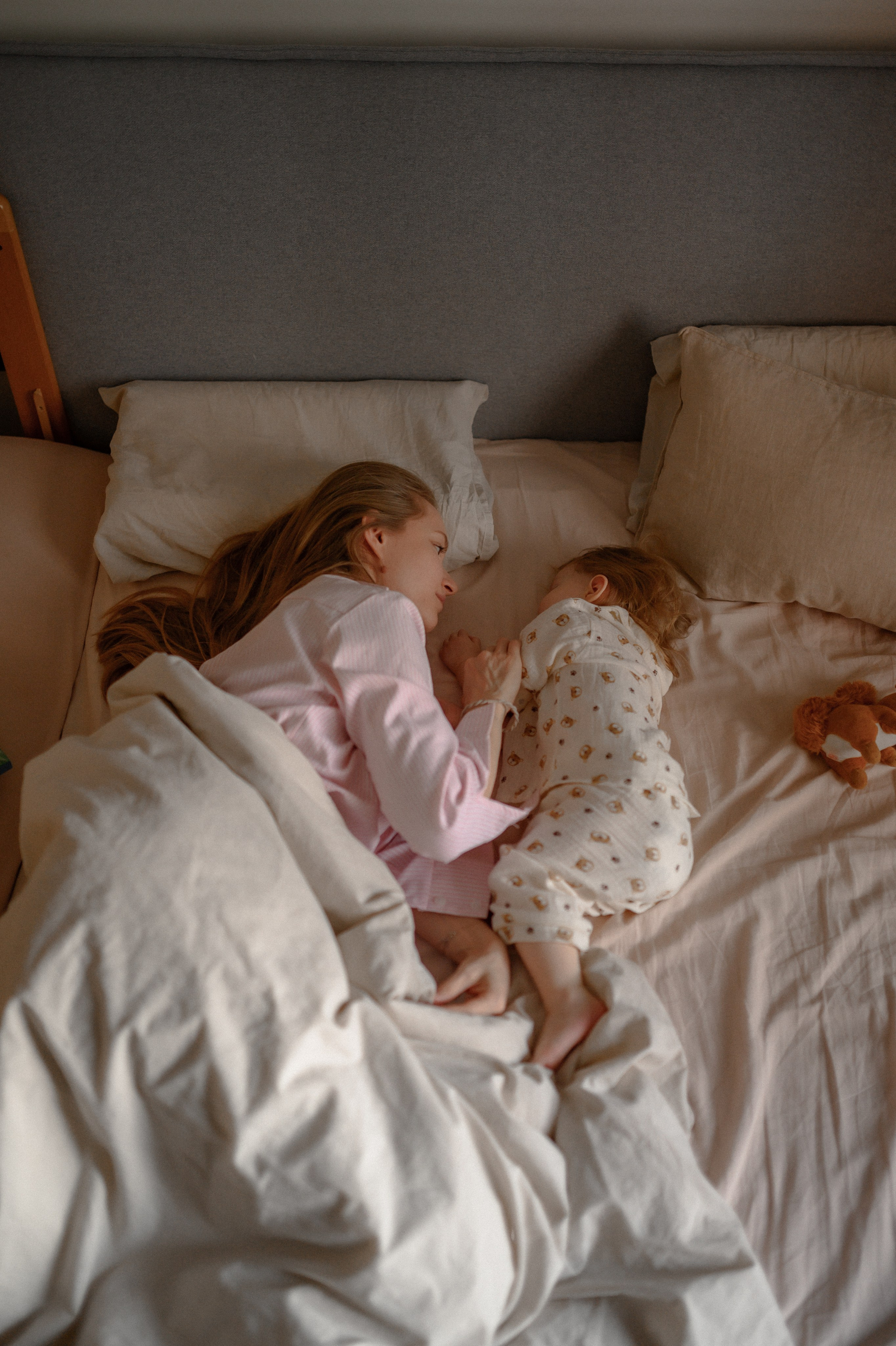 Даша и Варя дома. Семейный и свадебный lifestyle-фотограф в Москве Мария Петрова