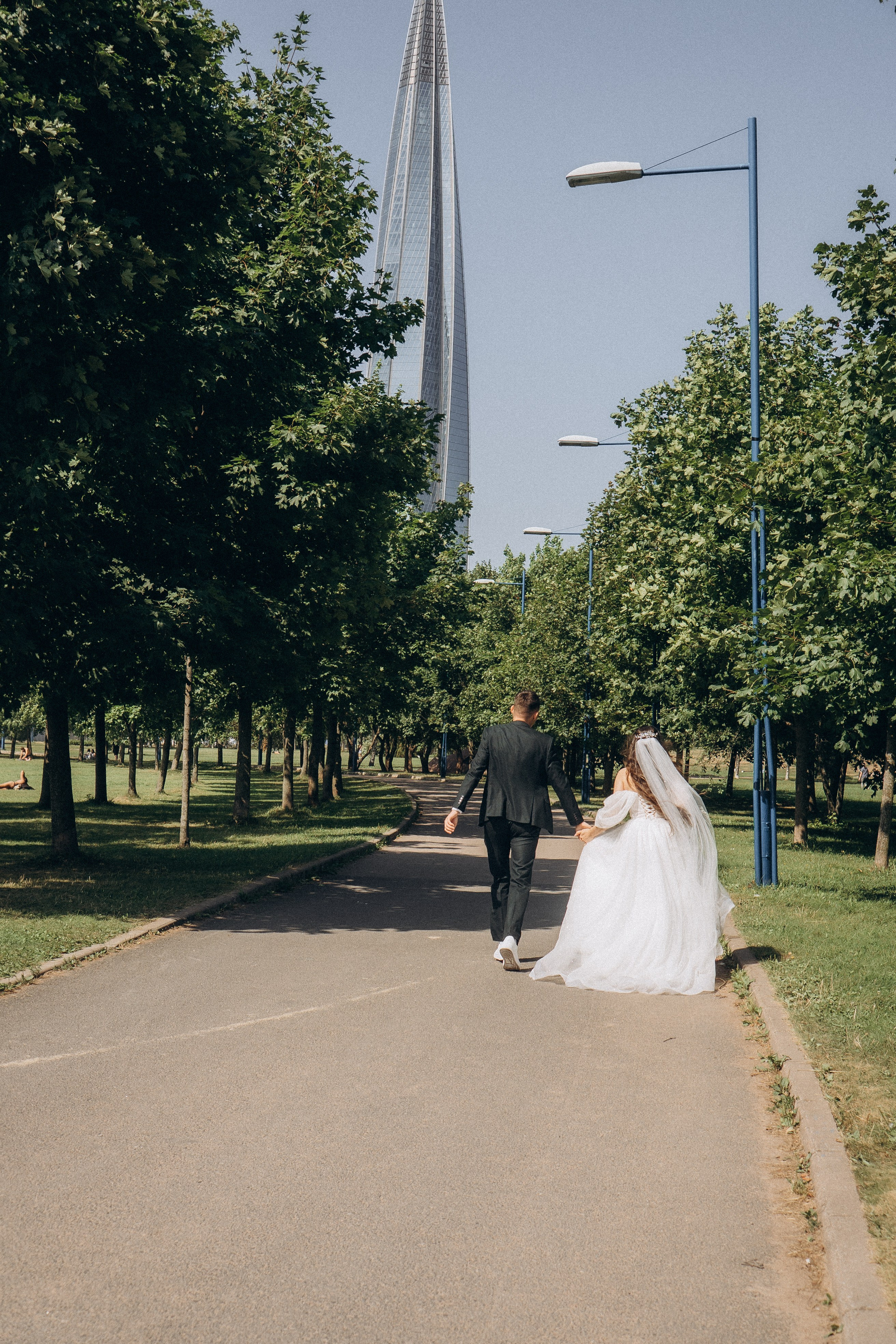 СВАДЕБНАЯ СЬЕМК В ПАРКЕ 300-ЛЕТИЯ. Профессиональный фотограф, Санкт-Петербург — Виктория Богомолова