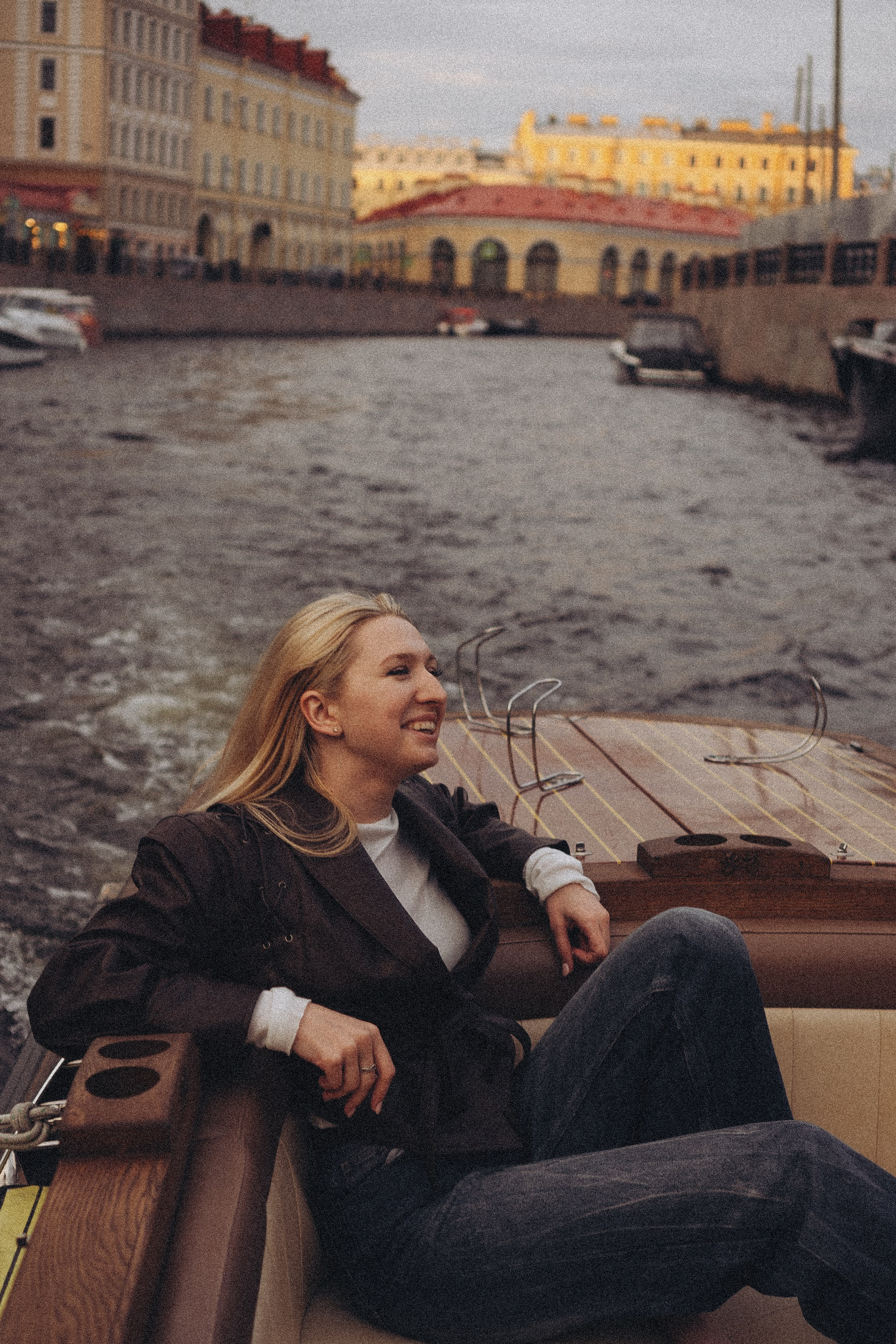 ДЕВУШКИ НА КАТЕРЕ. Профессиональный фотограф, Санкт-Петербург — Виктория Богомолова