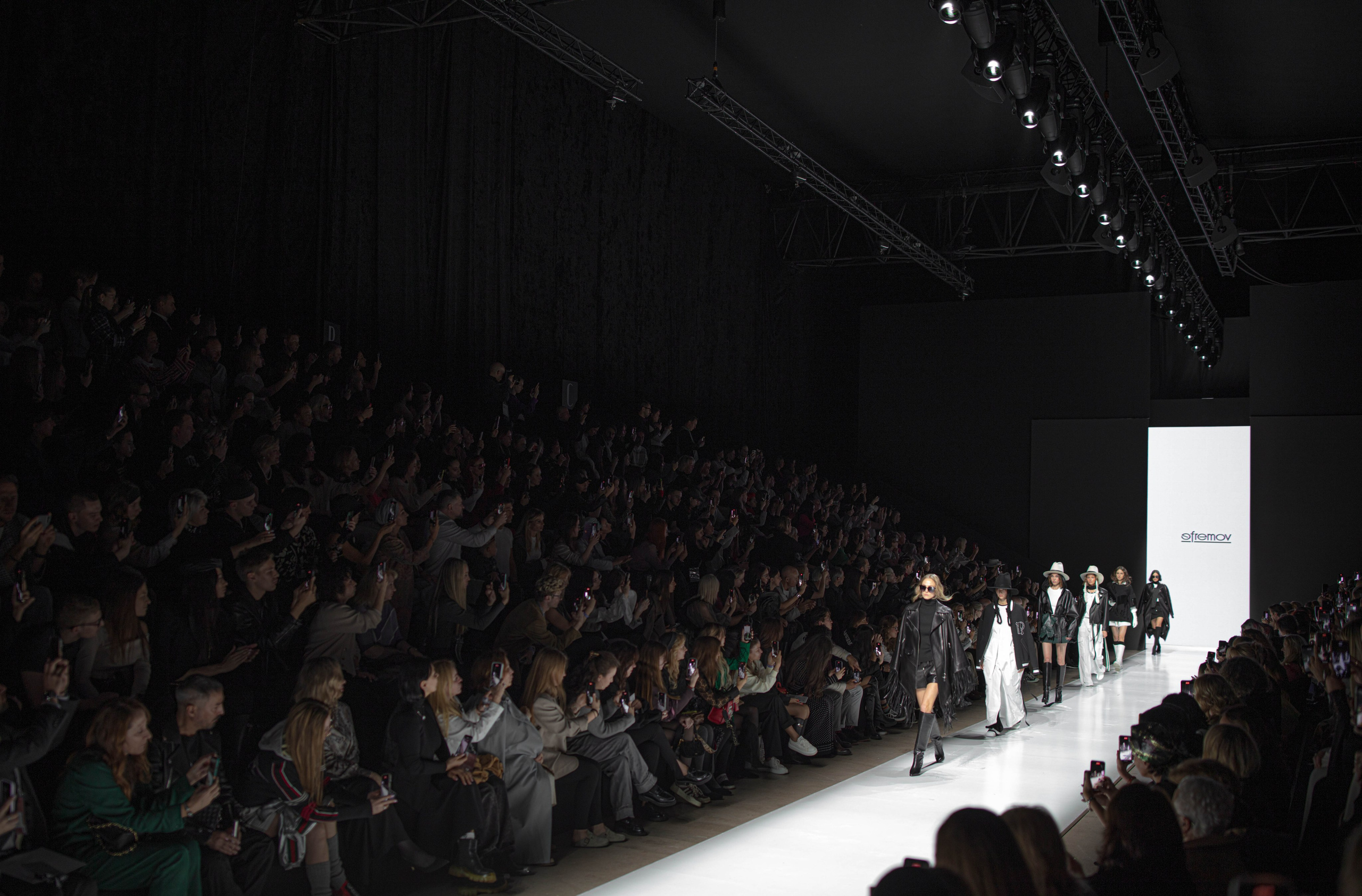 EFREMOV. Вероника Конева — фотограф. Фотографирую жизнь