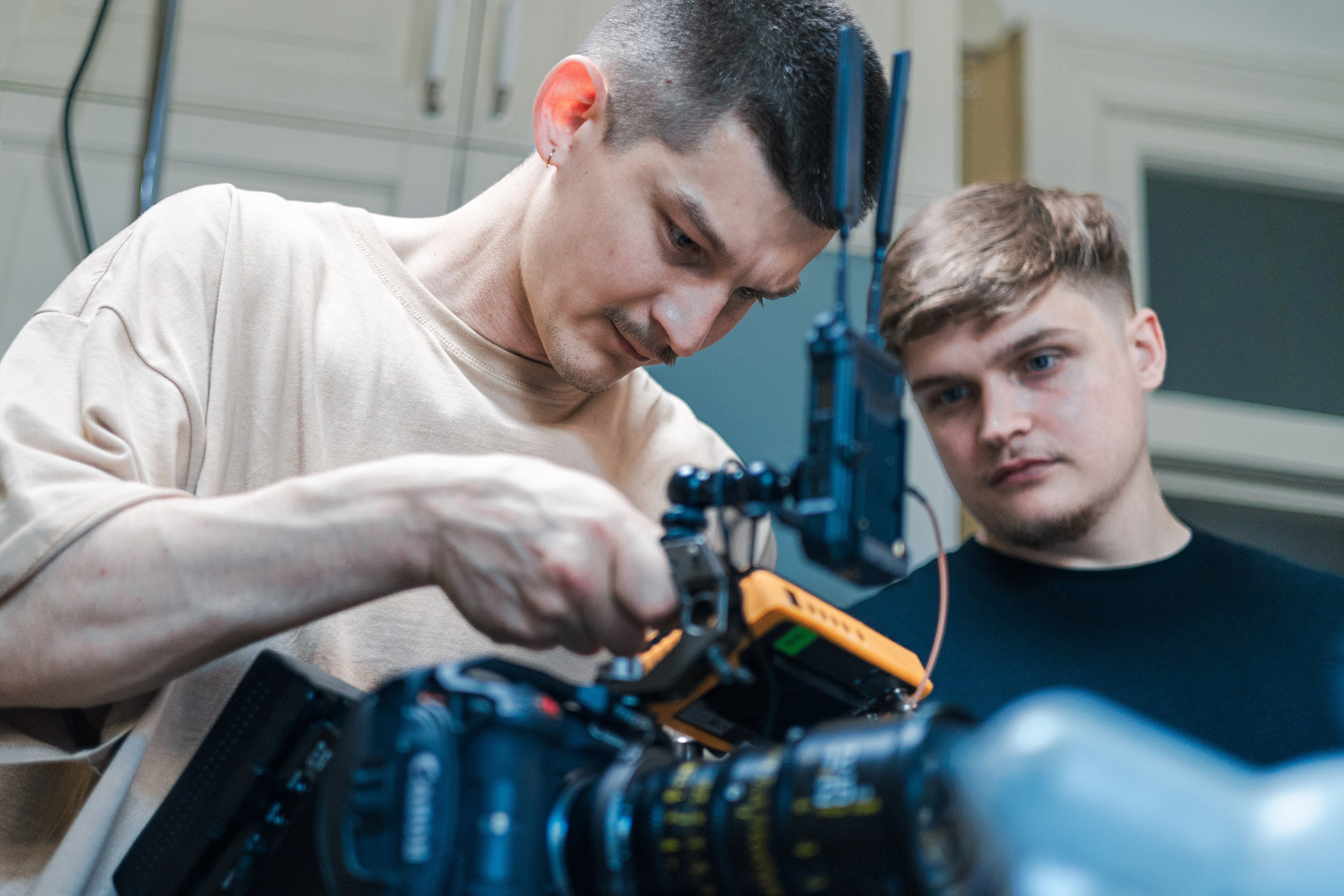 Бэкстейдж фотосъемка в СПб | Закулисье видеоклипов и творческих проектов