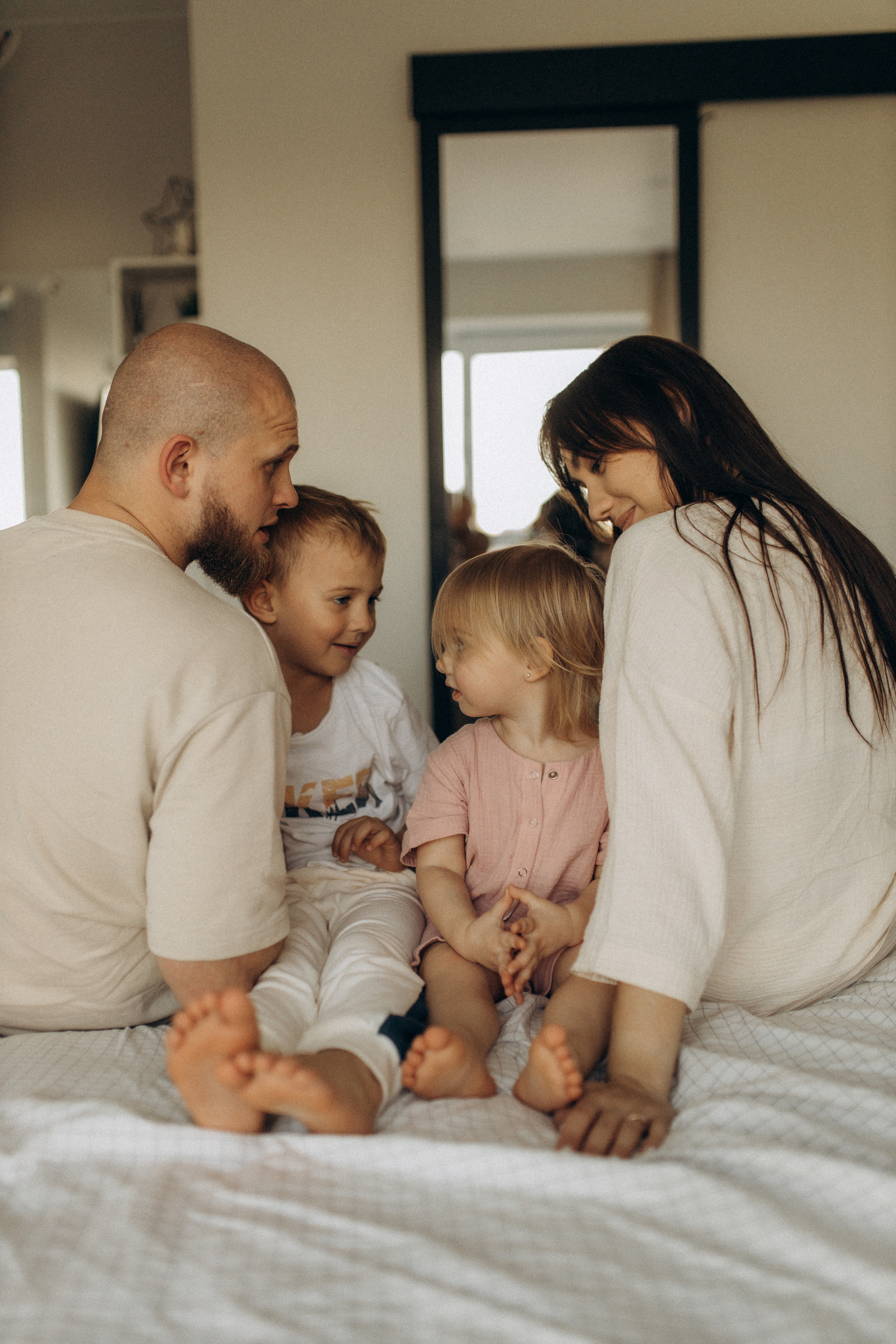 Наташа, Степа, Ксю, Артем. Семейный фотограф Оля Гладченко