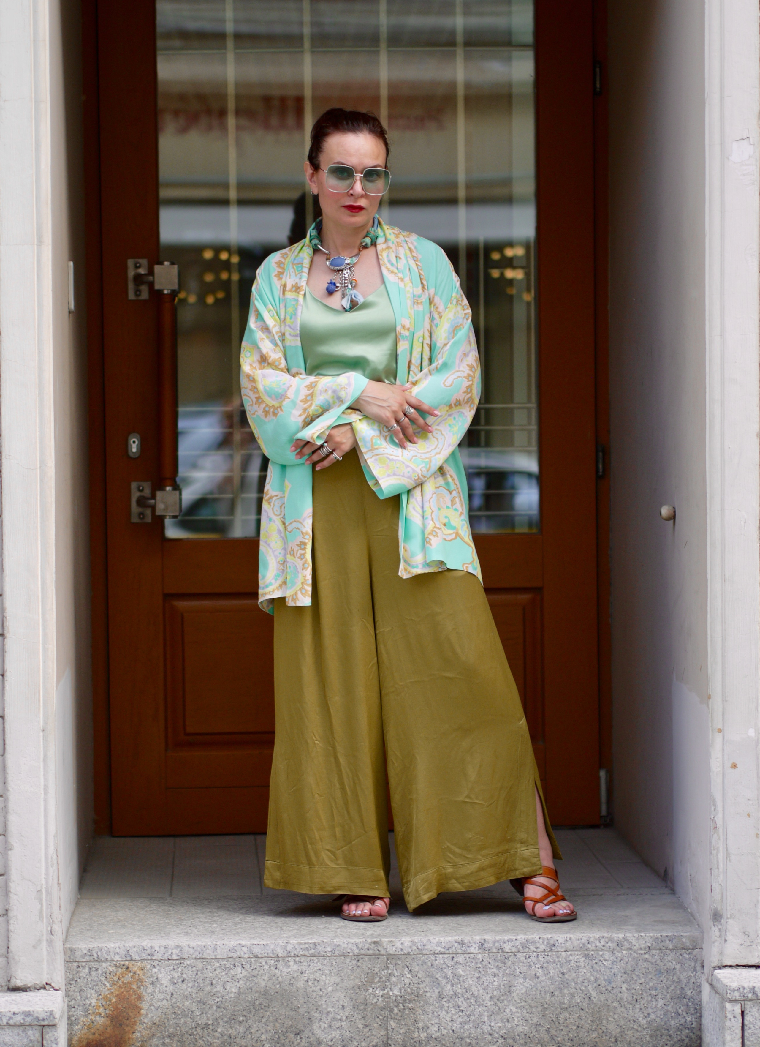 Стилист Юлия Червоненко, Просто стильно, Уличный стиль, Prosto stilno, Разбор гардероба в Москве, Шоппинг со стилистом в Москве, женский стилист, стилист по одежде, шопинг в Москве, ревизия гардероба, ревизия гардероба в Москве, уличная сьемка, street style