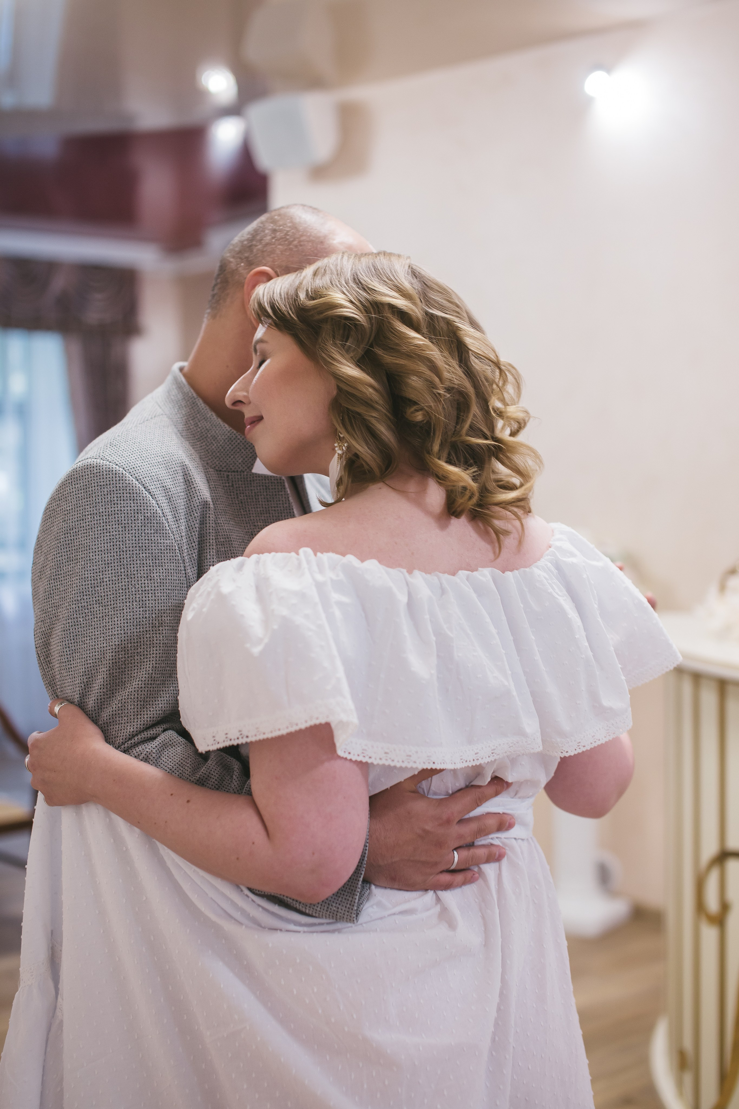 Свадебная прогулка с регистрацией. Семейный и художественный фотограф в Тюмени Юлия Логинова