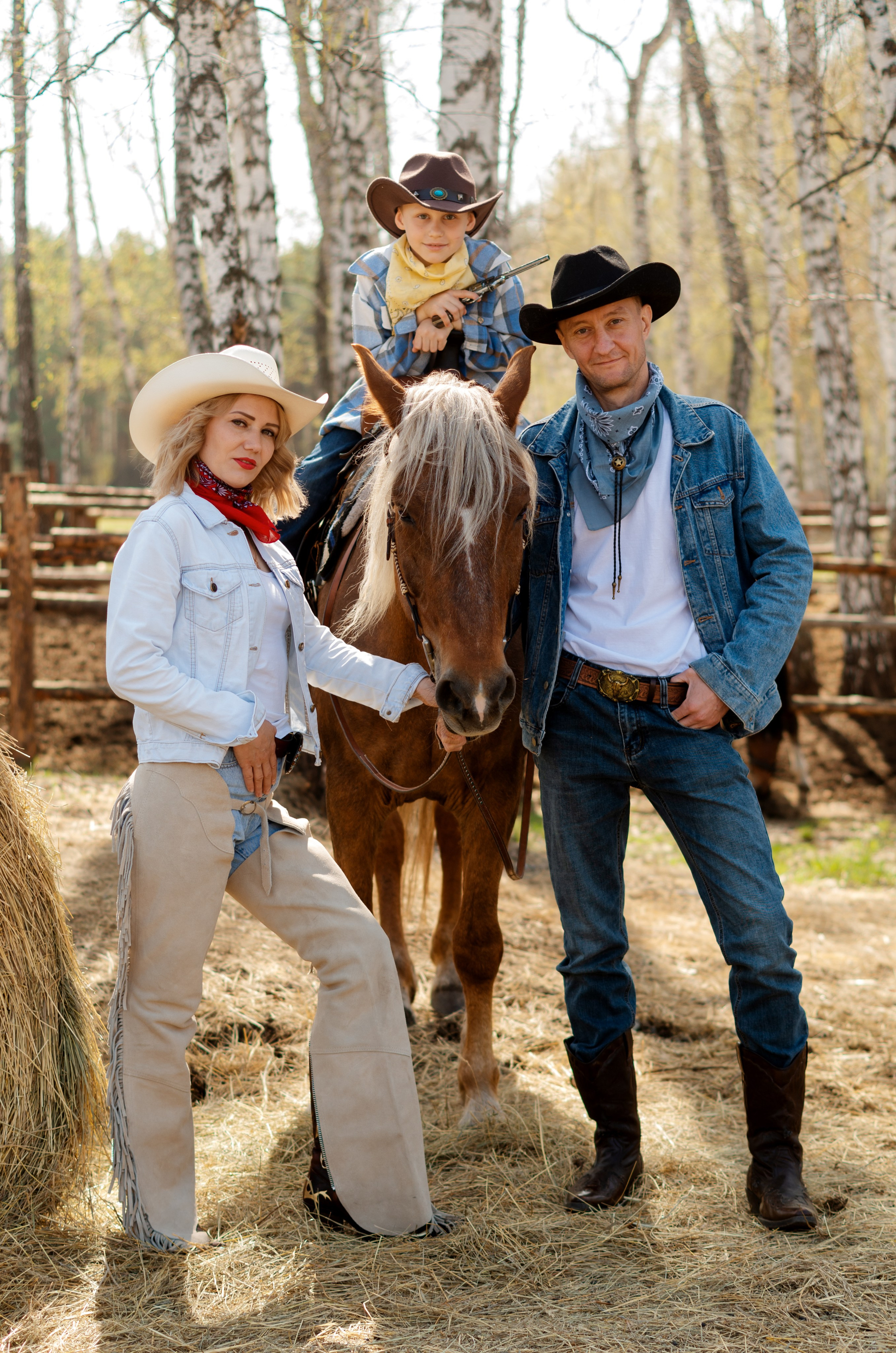 Western. Фотограф Марина Доглядная Челябинск фотосессии с лошадьми, мотоциклами