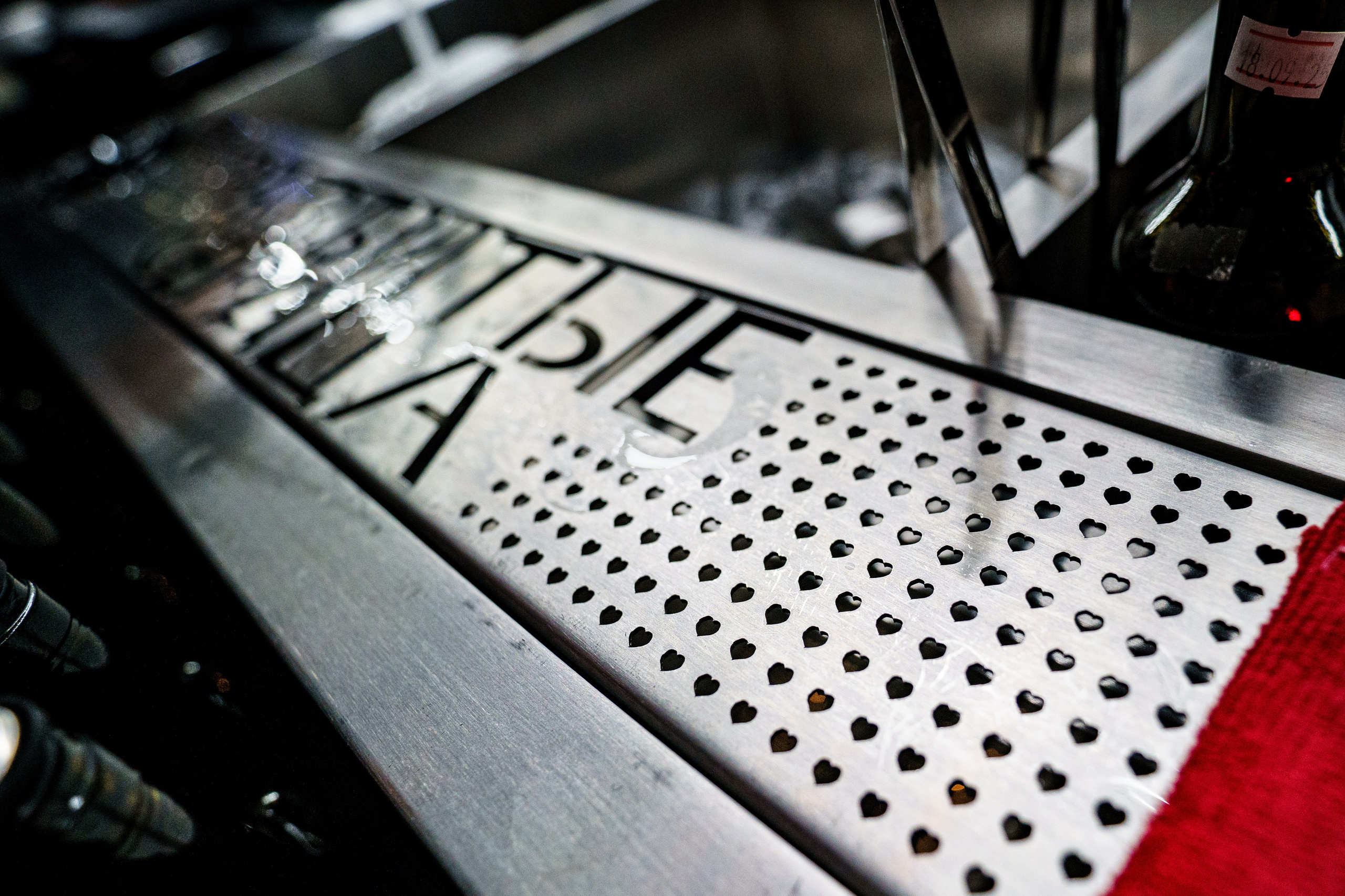 Из Сибири с любовью. Бар разбитых сердец. Концертный и репортажный фотограф в Санкт-Петербурге Слава Пахомов