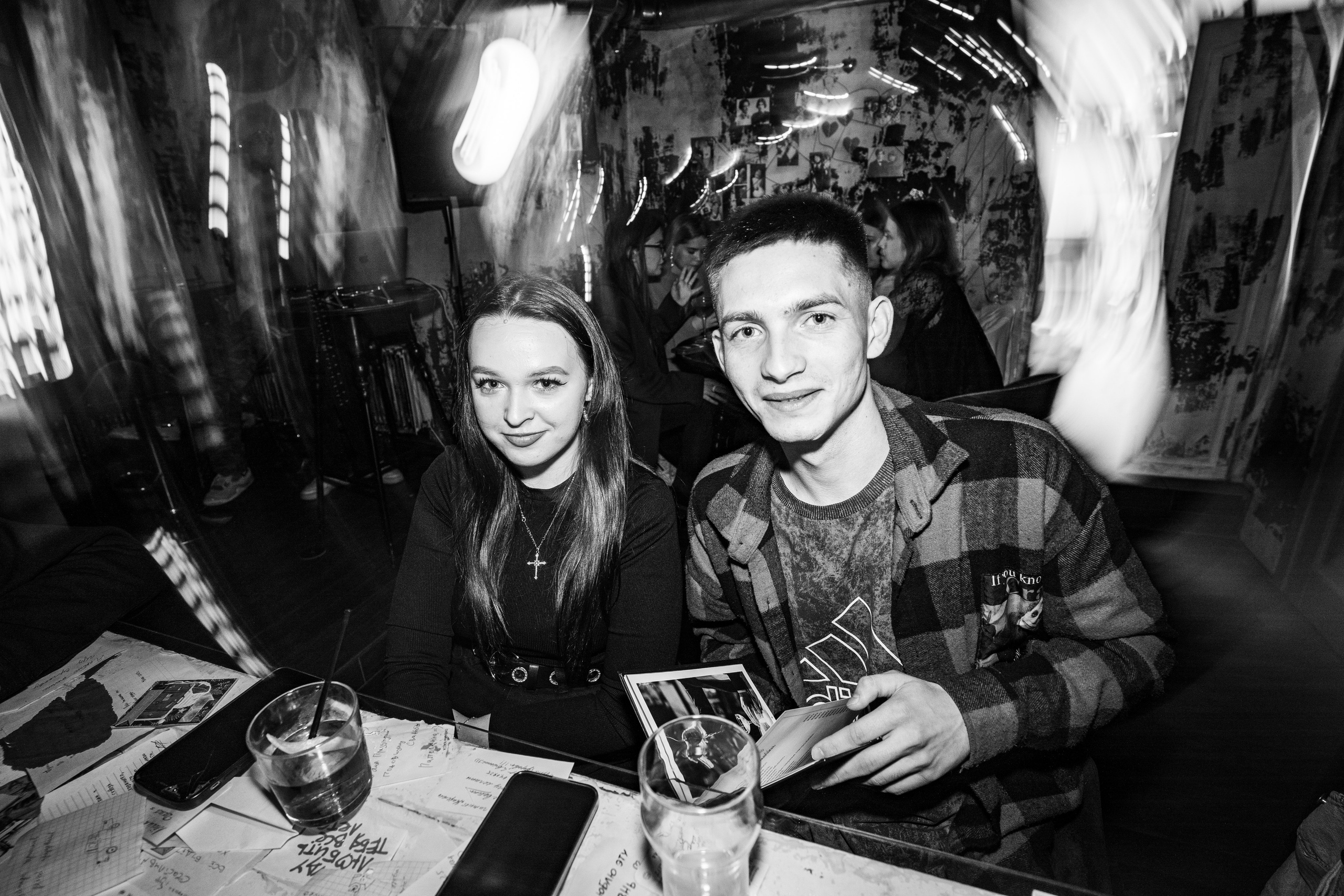 Из Сибири с любовью. Бар разбитых сердец. Концертный и репортажный фотограф в Санкт-Петербурге Слава Пахомов