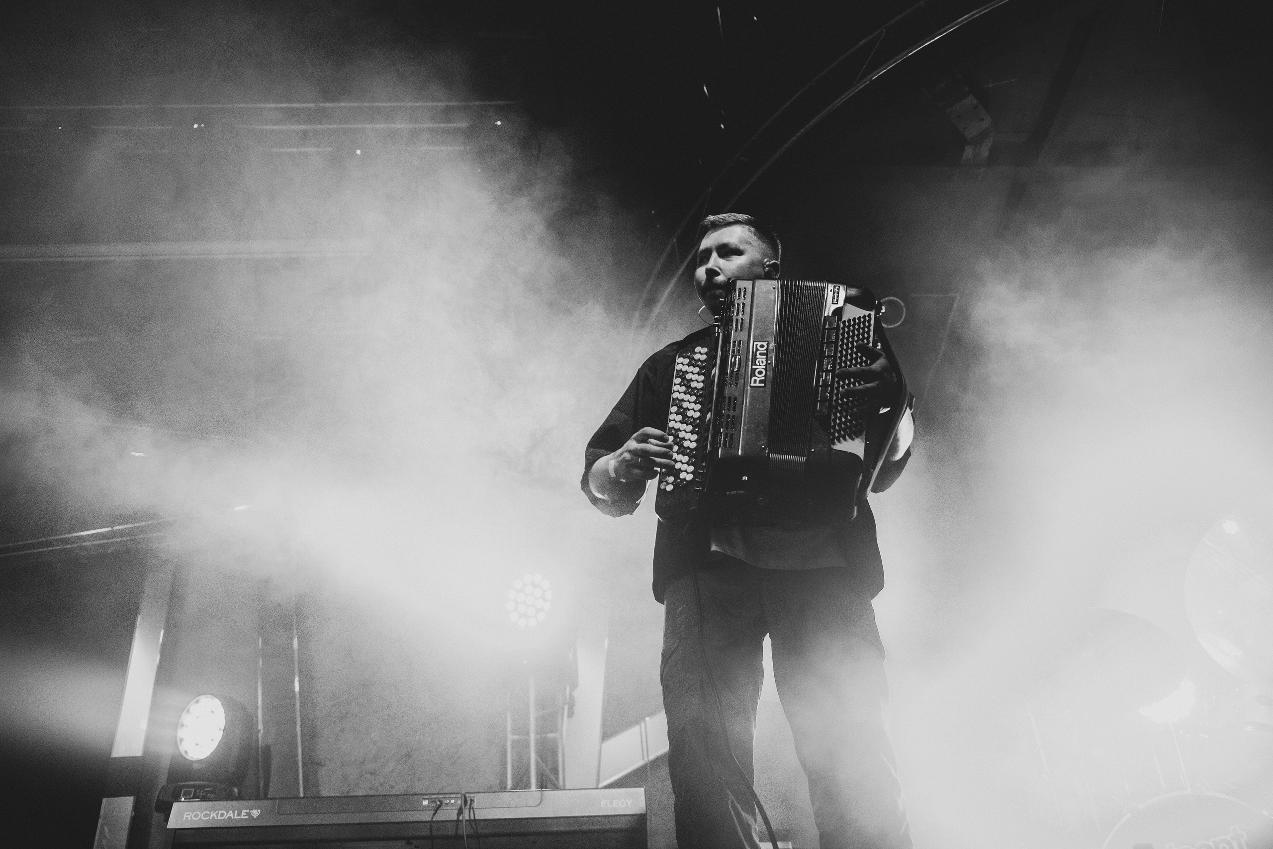 Дэммит Томаз. Фотограф для музыкантов, фотограф на концерт, концертный фотограф, съемка концерта, бэкстейдж фотограф