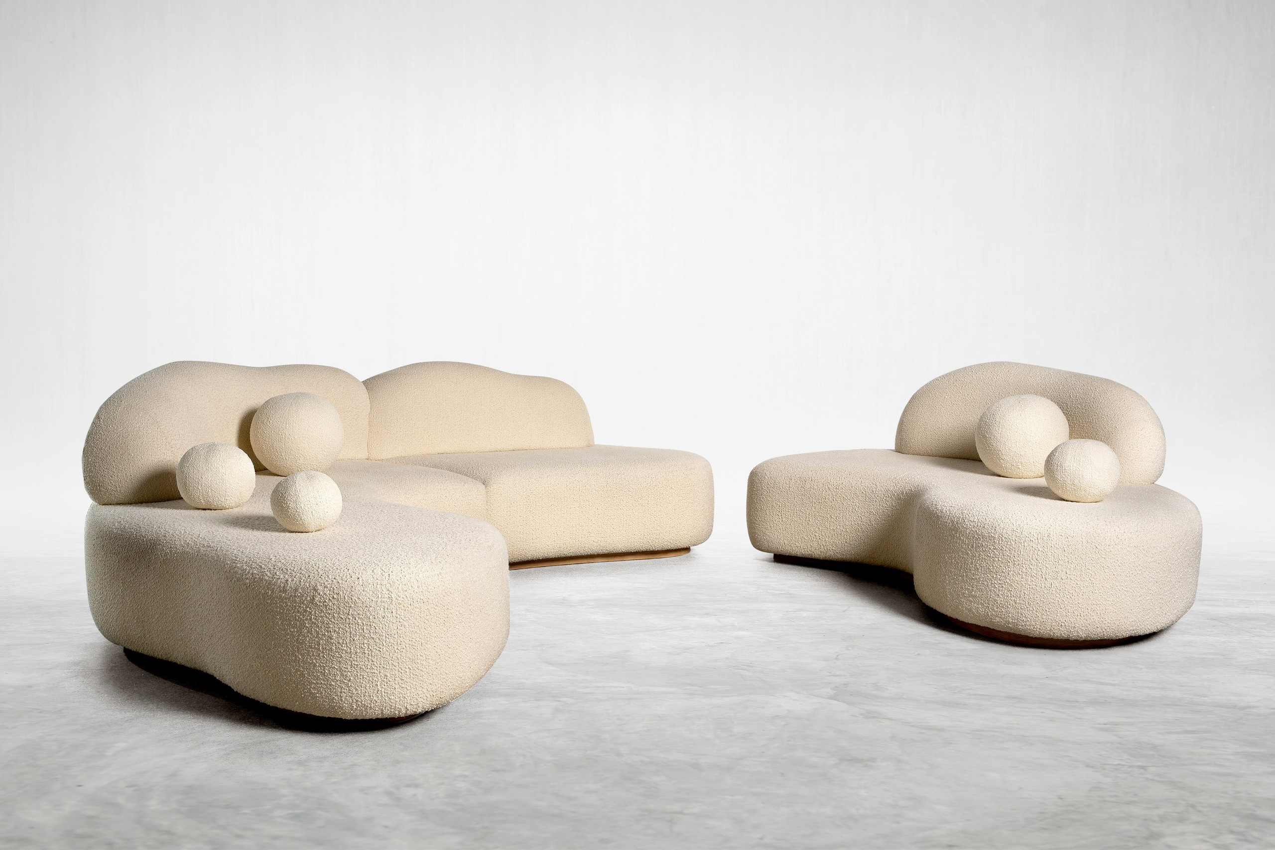 Диван Wabi Sand by Михаил Росада. Профессиональный фотограф и оператор в Москве — Максим Проценко