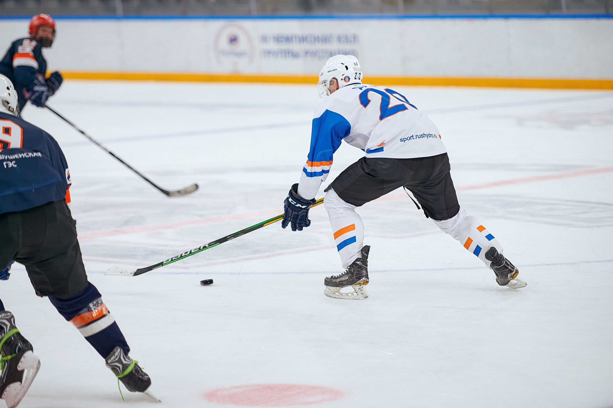 Портфолио репортажной фотосъёмки: Кристалл арена — Хоккей — РусГидро. Фотограф Яковлев Роман — Красноярск