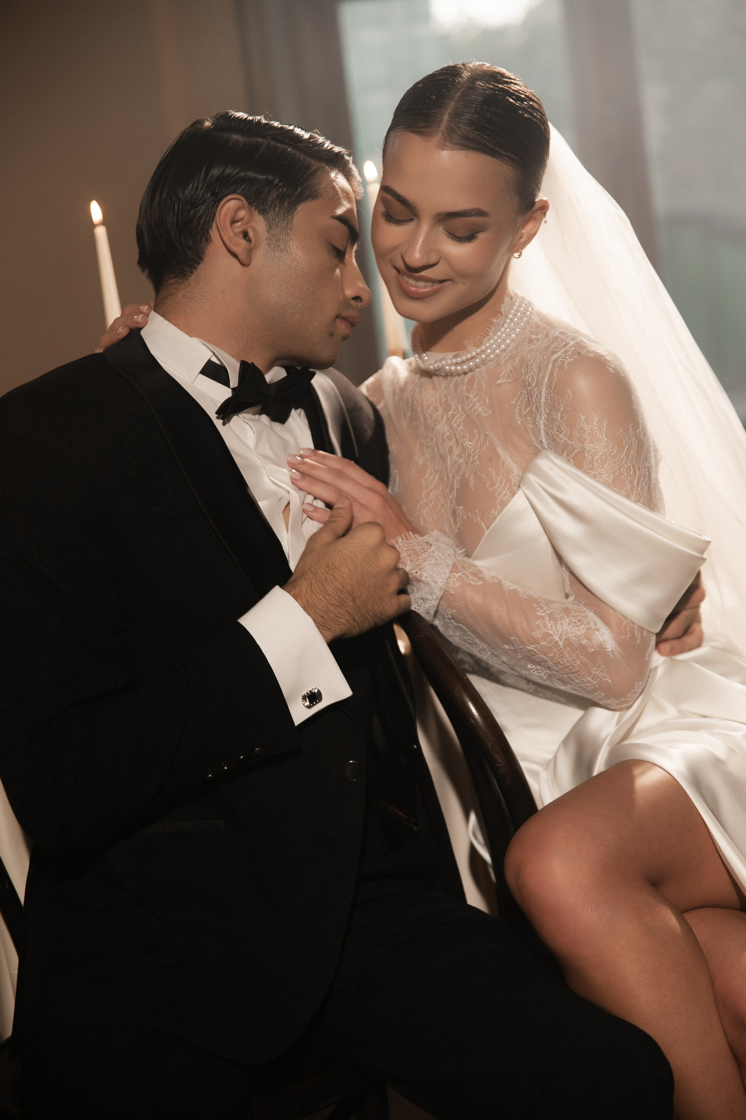 Камерный свадебный ужин при свечах в старинном особняке в фотостудии 21. Kult. Ярослава Ерина — свадебный фотограф в Москве