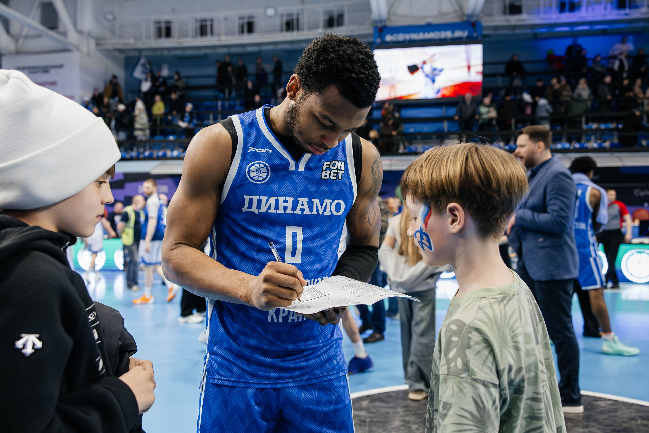Баскетбол — Динамо. Репортажный и свадебный фотограф во Владивостоке Максим Цой
