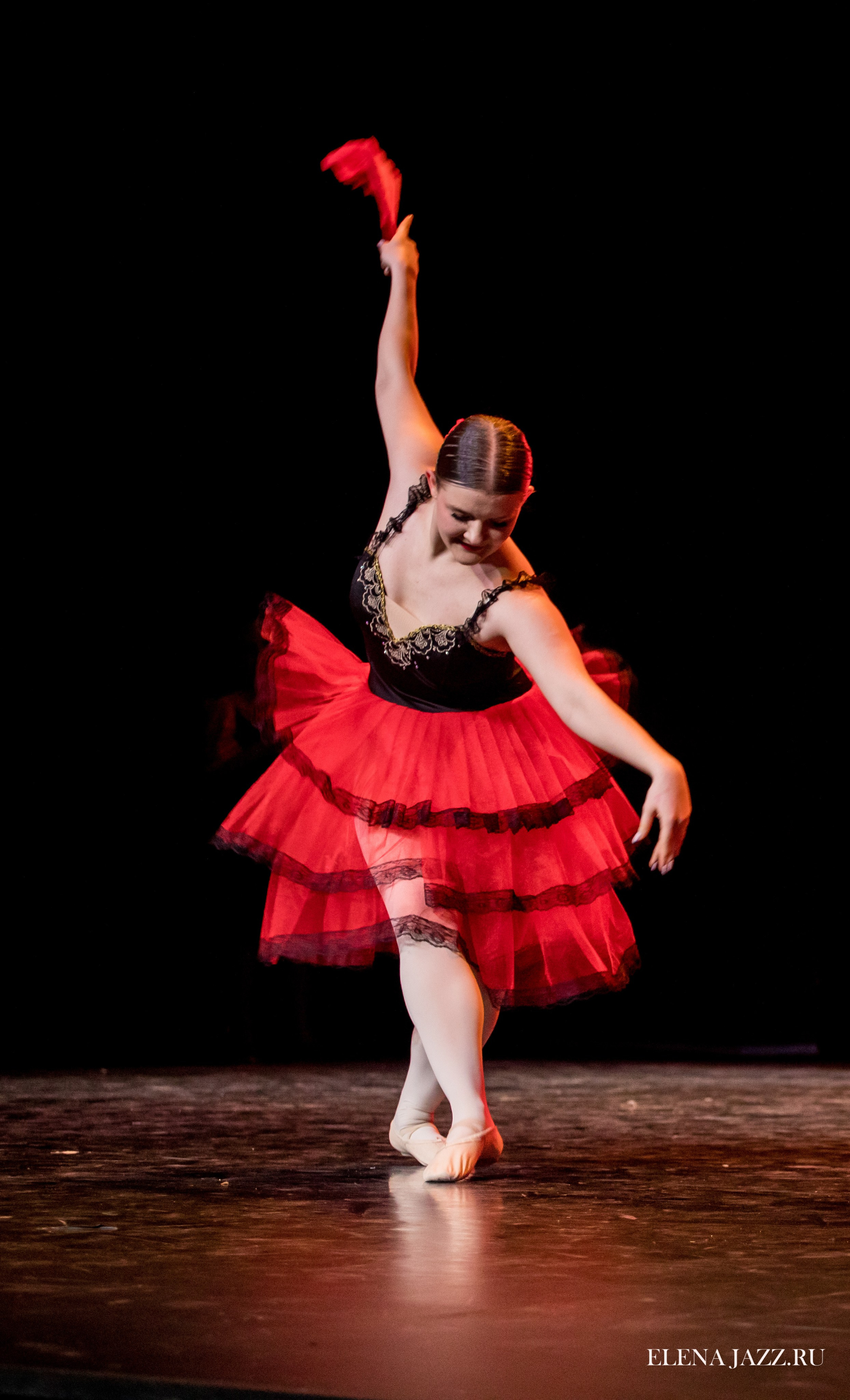 Концерт танцевального коллектива. Репортажный фотограф Елена Джаз в Москва