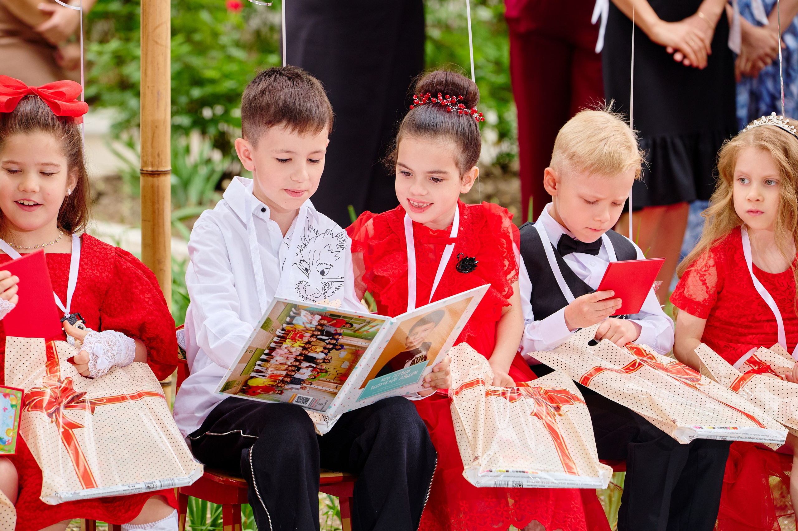 Выпускной 45 сад. Фотограф Выпускные альбомы Таганрог Сергей Коробченко