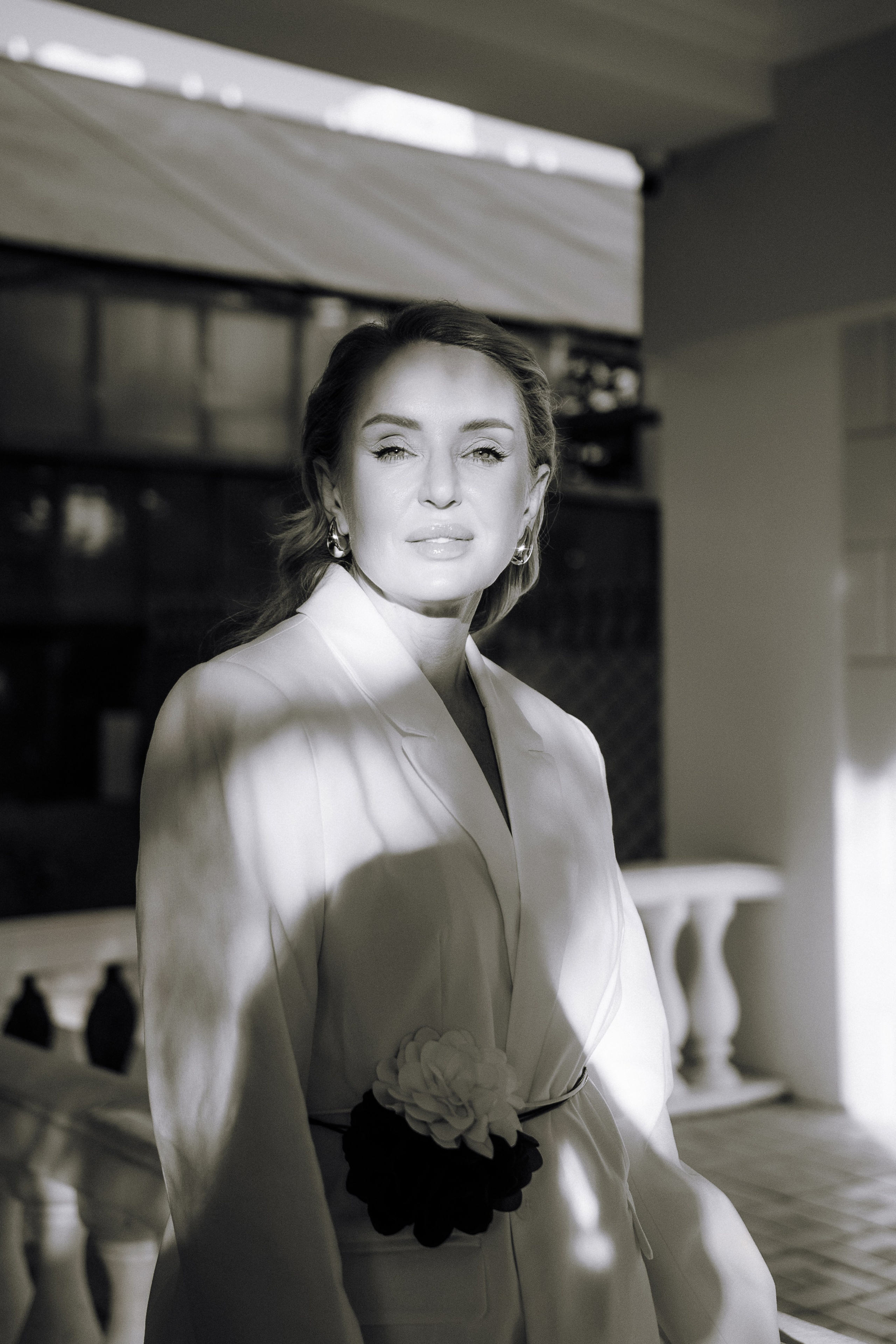 Светлана. Построить здание и сделать съёмку. Фотограф Екатеринбург Алина Станицкая