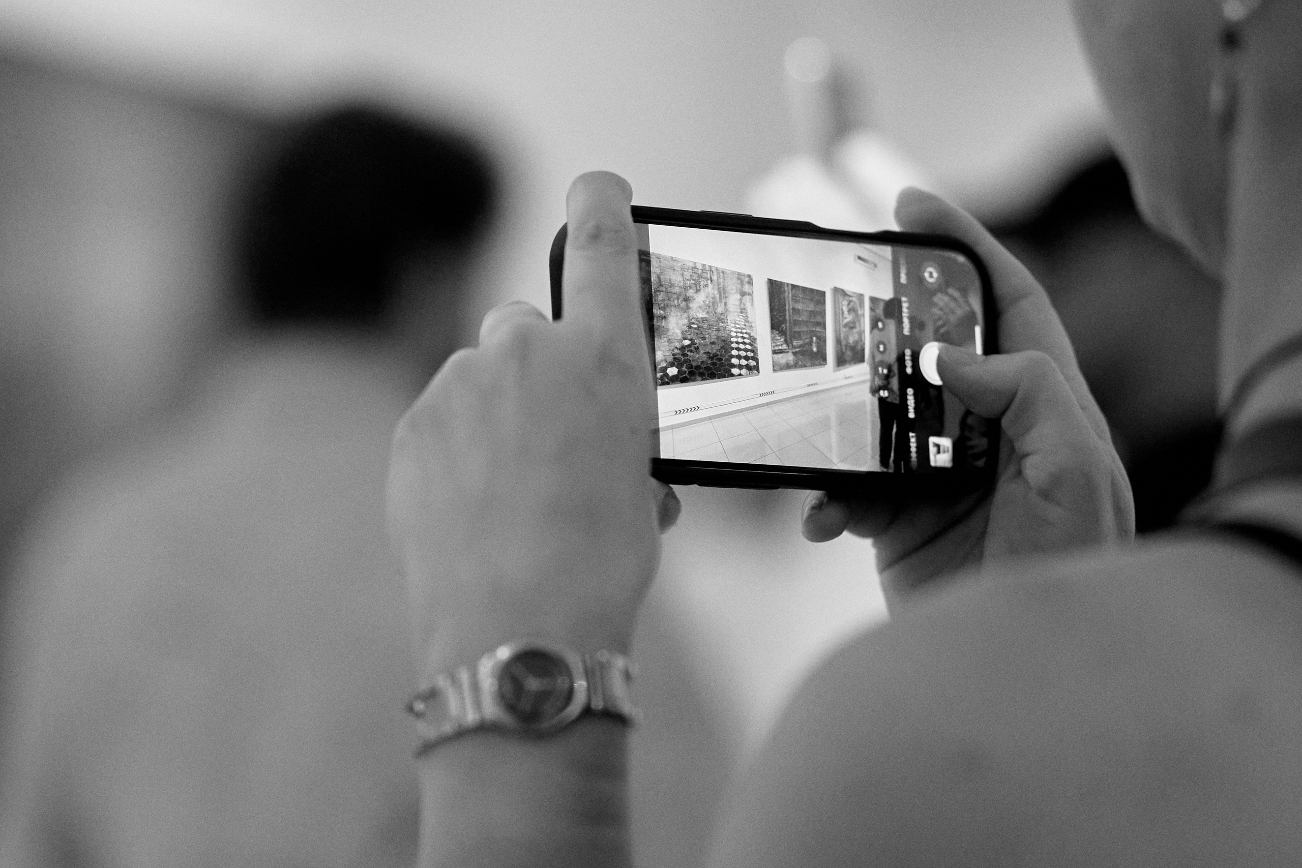 Летний сад дизайнера — открытие выставки. Фотограф Юлия Маринина